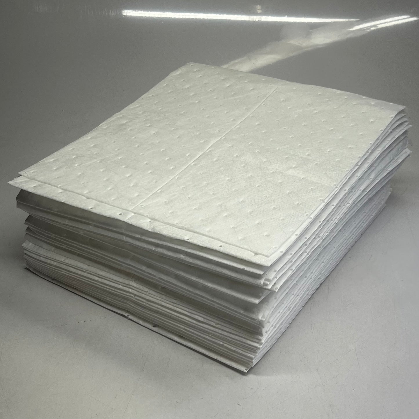 SPILFYTER (50 PACK) Oil Only Medium Weight Pads Sz 16" x 18" Z-72MC