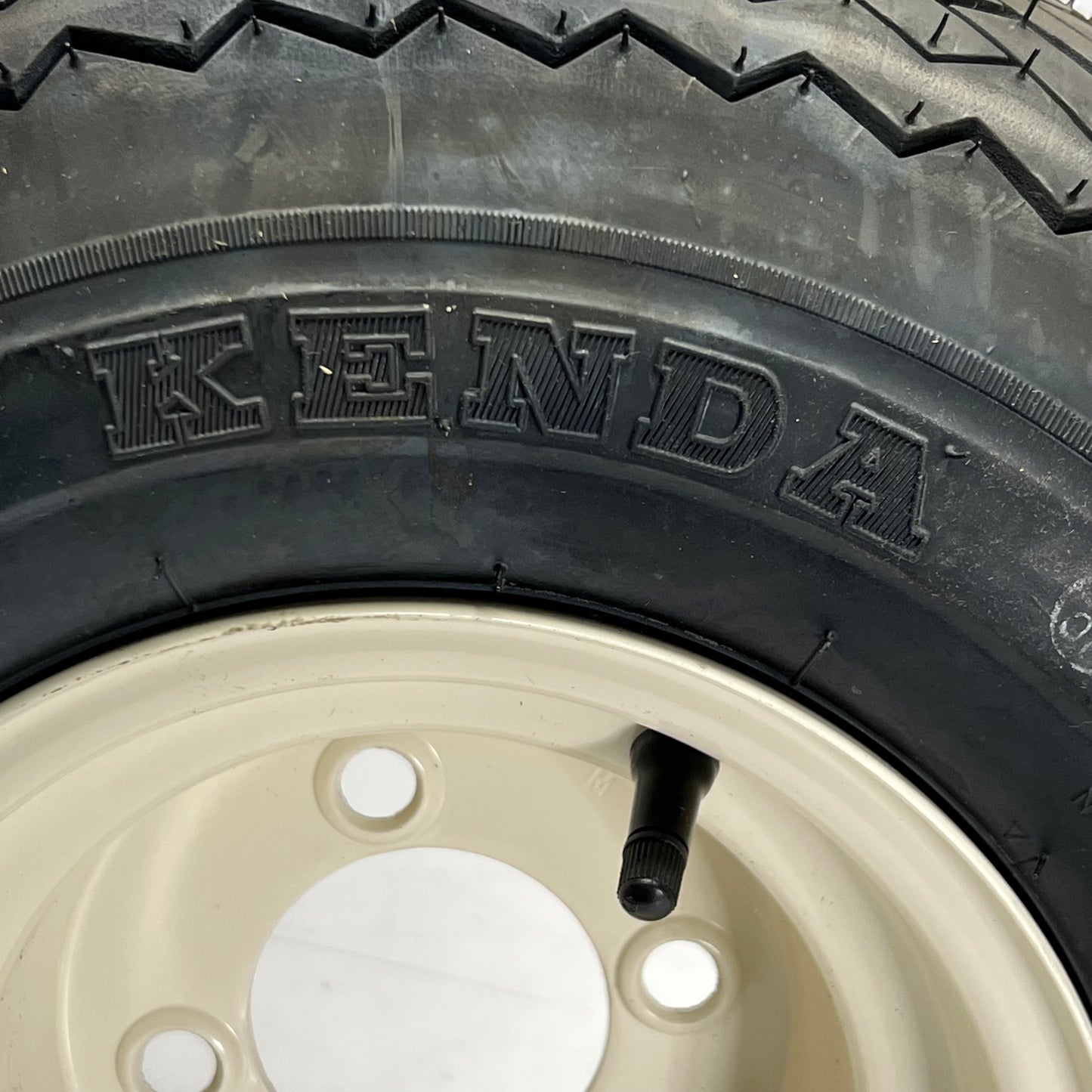 KENDA (4 PACK) HOLE-N-1 White Golf Cart Wheels Tires Fit Club Car Sz 18X8.50-8 Dot 4925V411