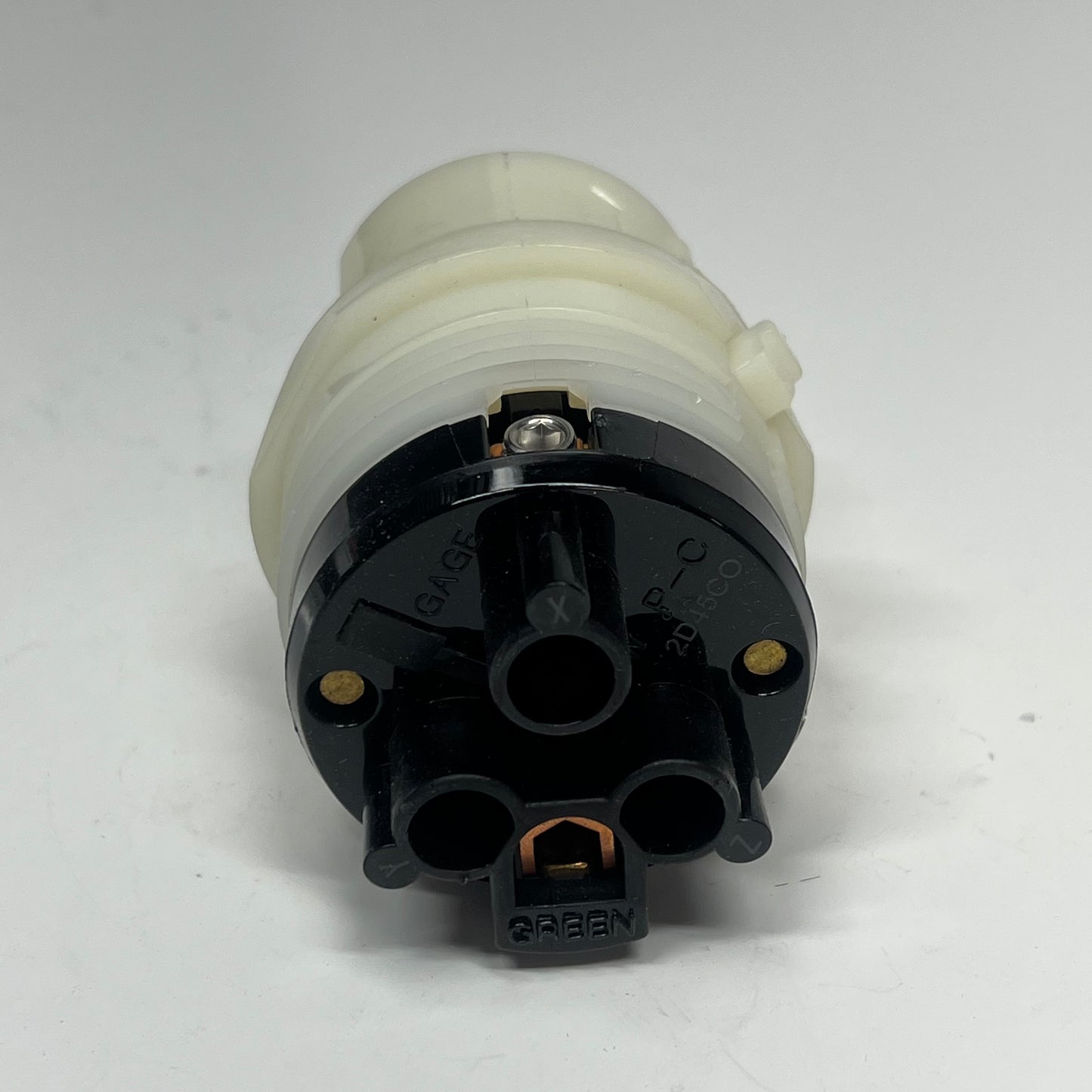LEVITON Locking Connector Industrial Grade 50 AMP 250 Volt Black/White CS8364C