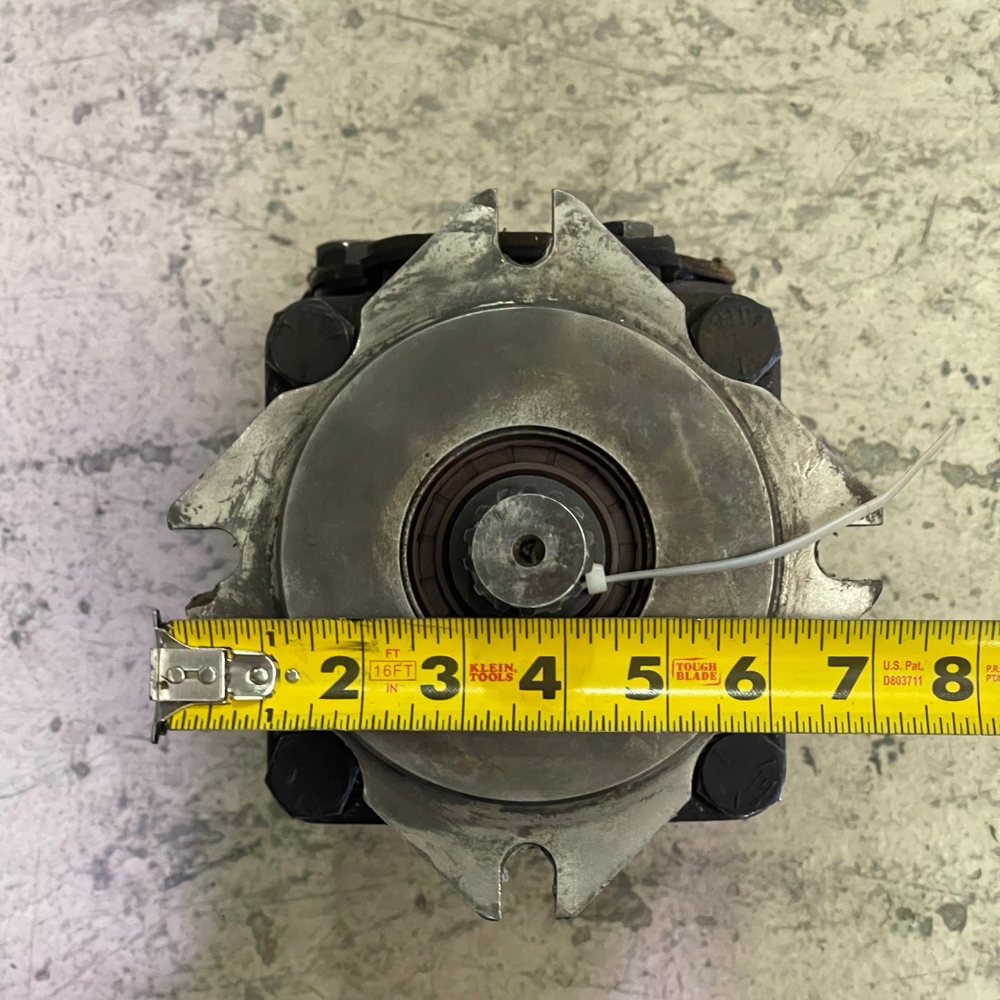 LABRIE Hydraulic Vane Pump Dark Grey HYP01508-02 (USED)