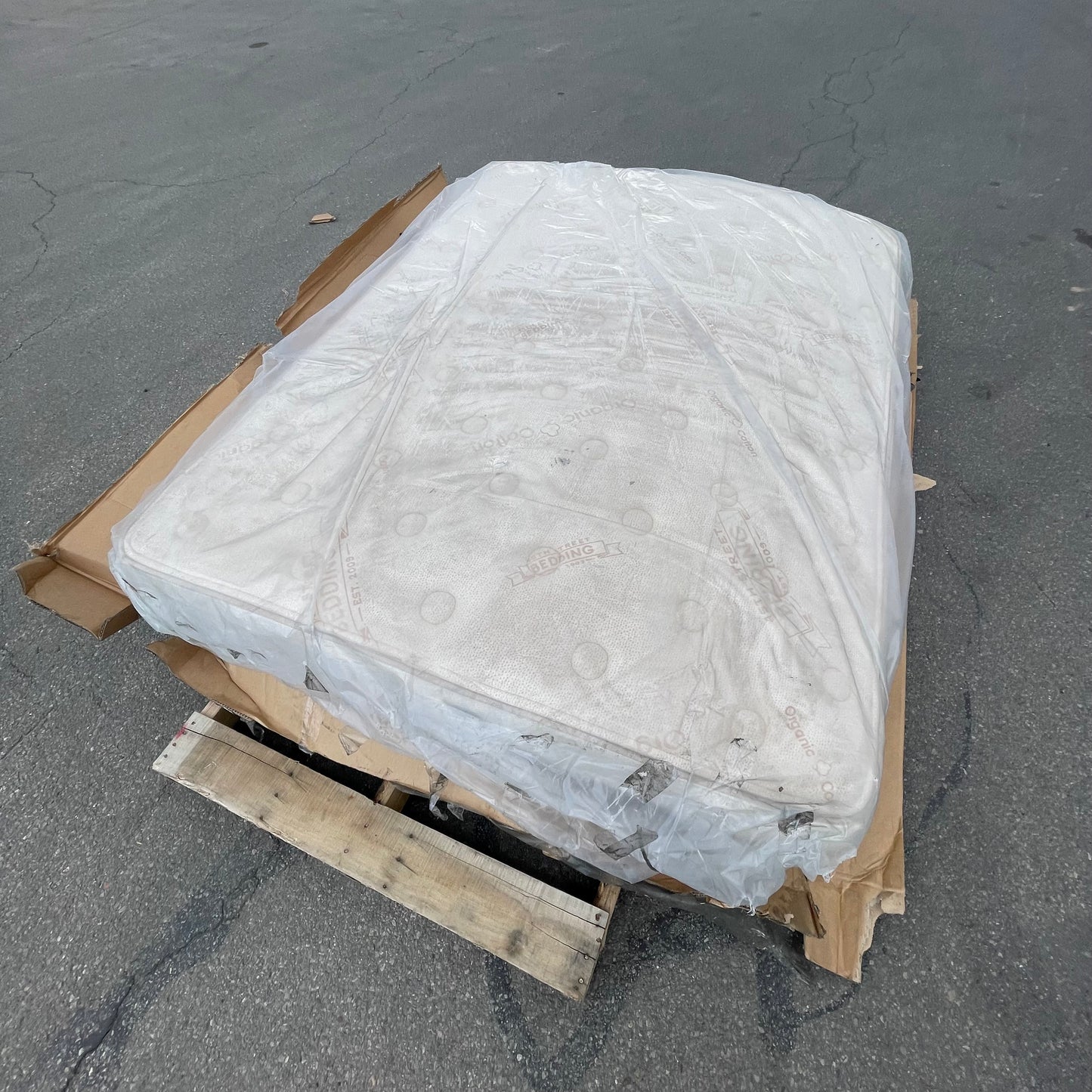 ZA@ Pallet of 45TH STREET BEDDING  Organic Cotton Mattress 82”x61” (AS-IS)