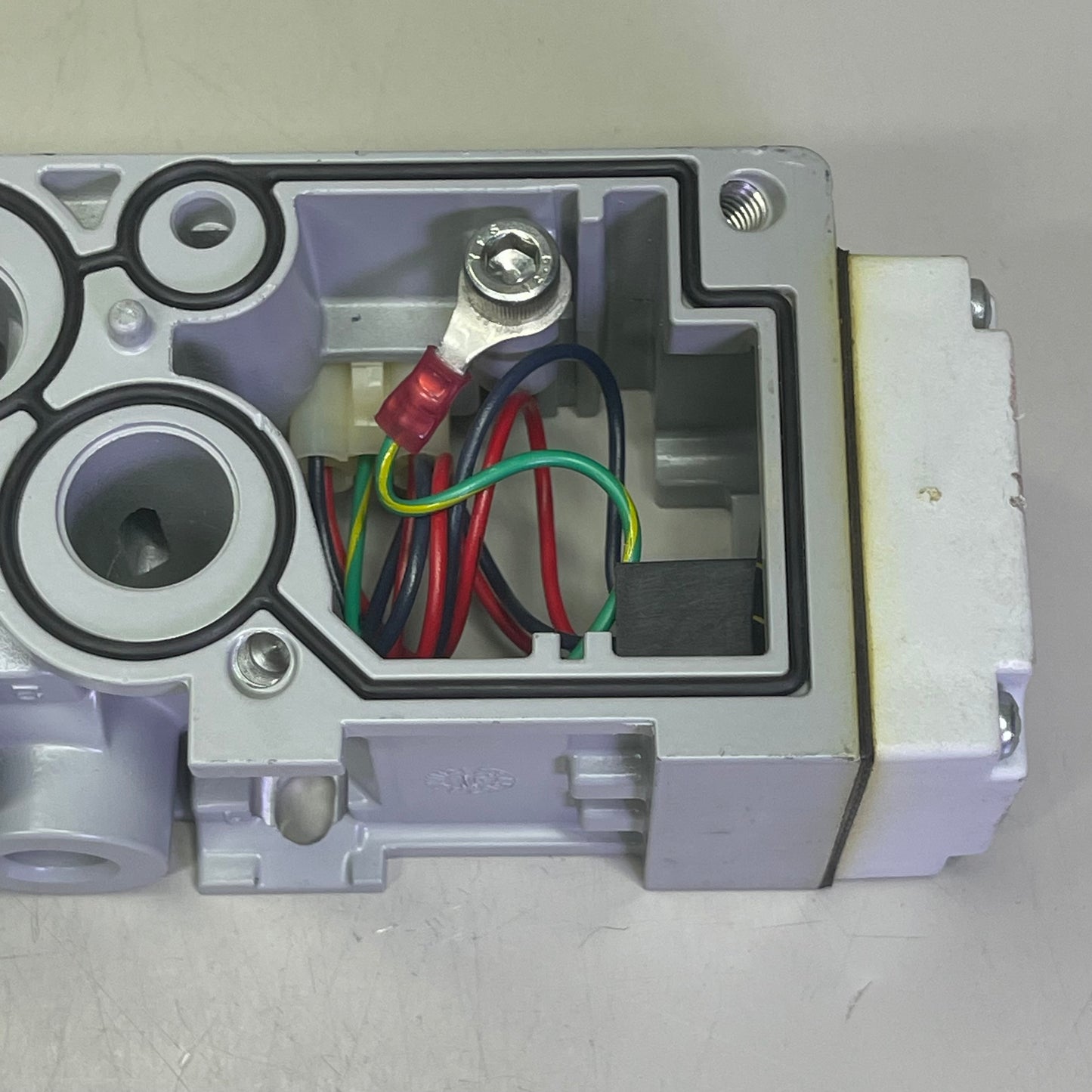 PARKER 5-Port Solenoid Valve For Pneumatic Systems (H2 Or H3 Assembly) Grey