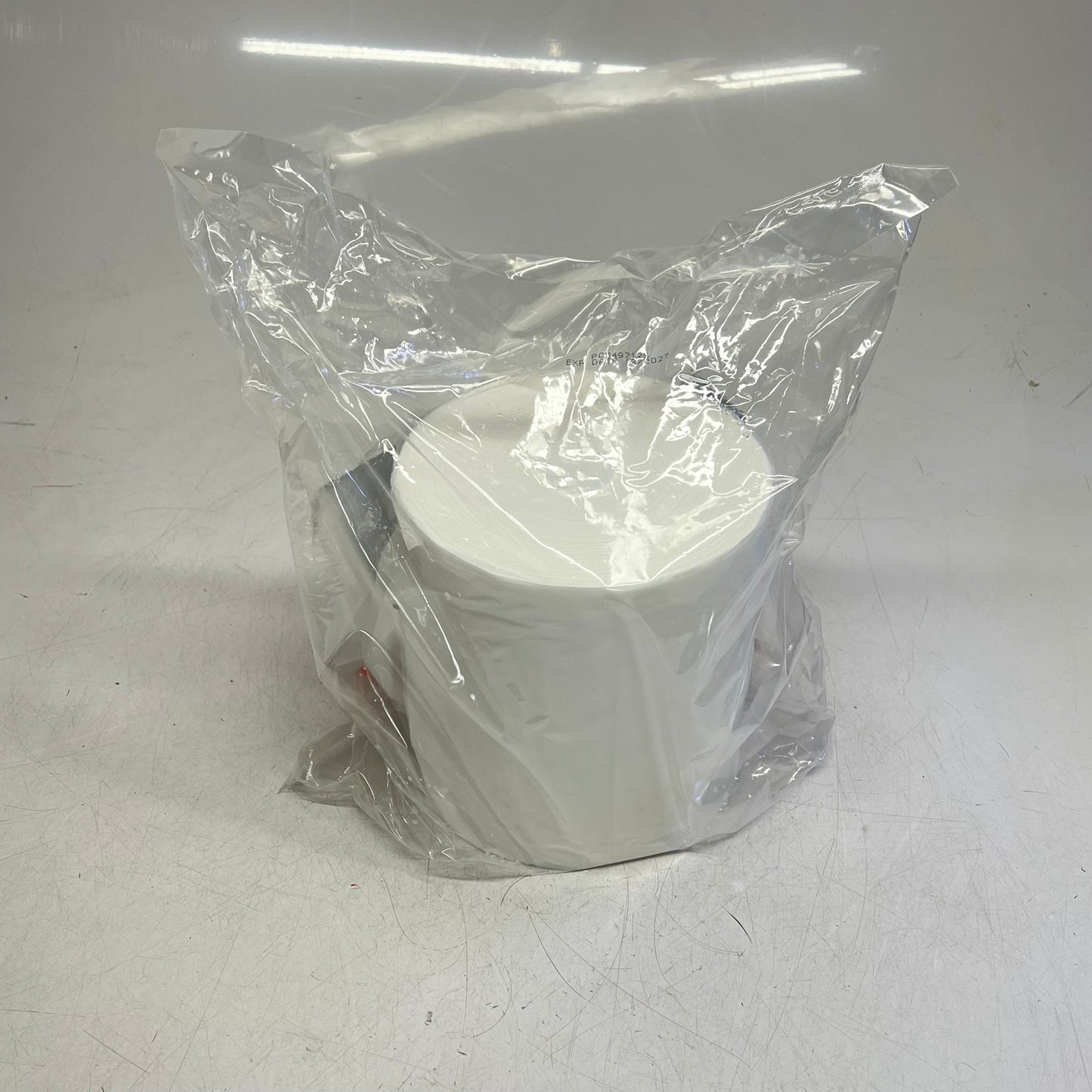 ZA@ GOOD EARTH  (2 PACK, 1800 WIPES EACH)  Sanitizing Wipes  8"x5" White BB 12/27