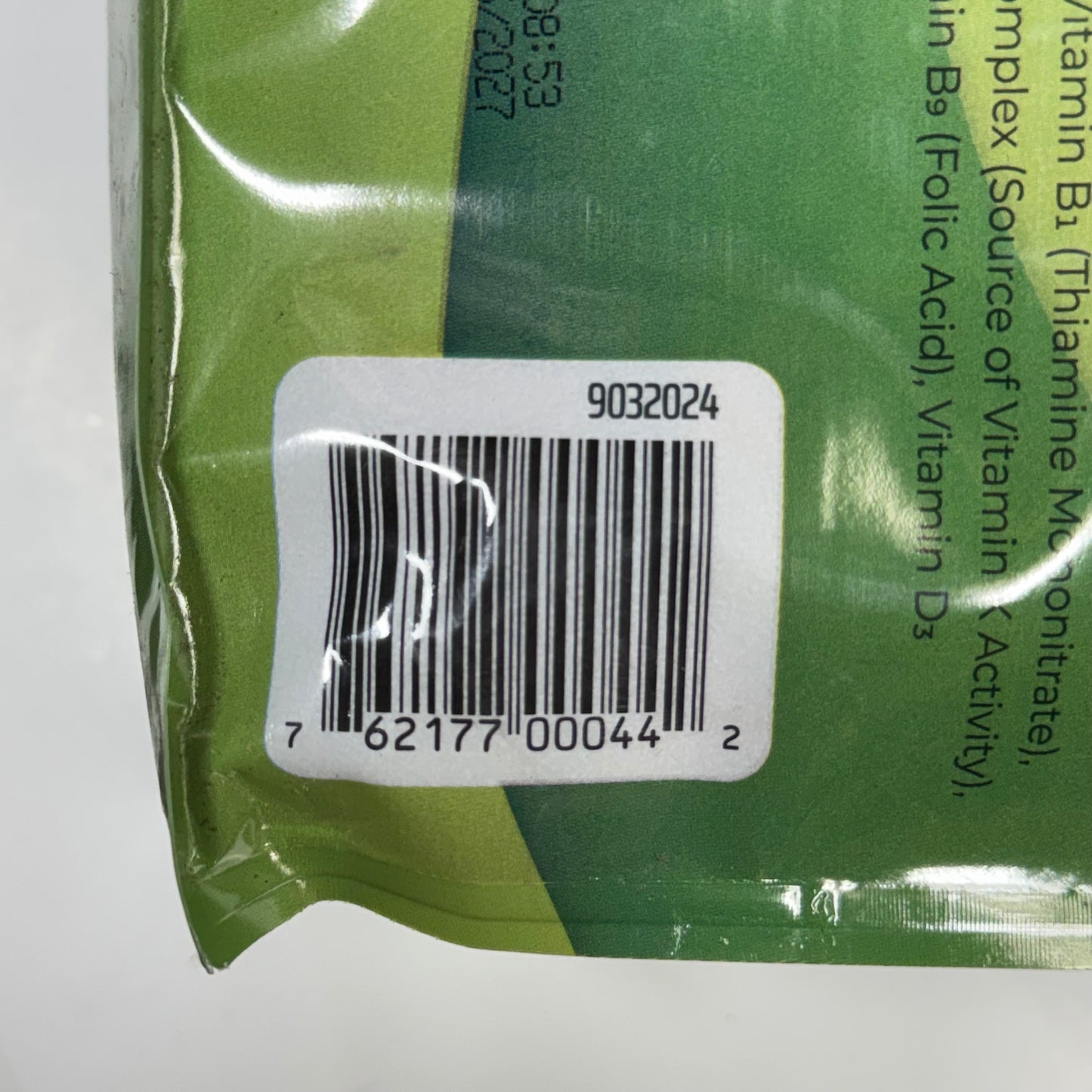 ZUPREEM FruitBlend Flavor with Natural Flavors Daily Parrot & Conure Bird Food 10 lb. BB 10/27