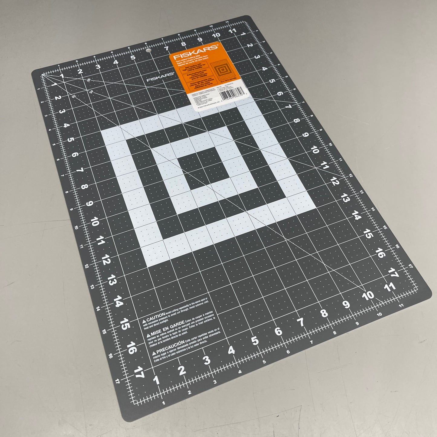 FISKARS (3 PACK) 12 x 18in Double Sided Cutting Mat