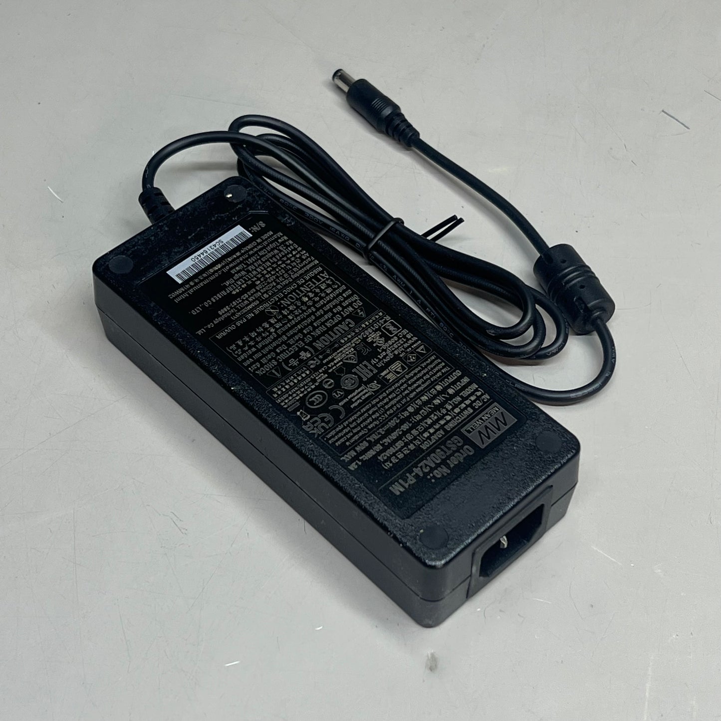 MEAN WELL Desk Top Power Supply AC/DC Switching Adaptor Black GST90A24-P1M