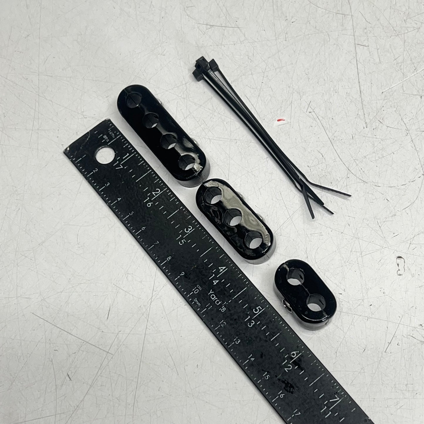 TAYLOR CABLE (6 PIECE) Taylor Clamp Style Wire Separator Set 7-8.2MM Black 42700
