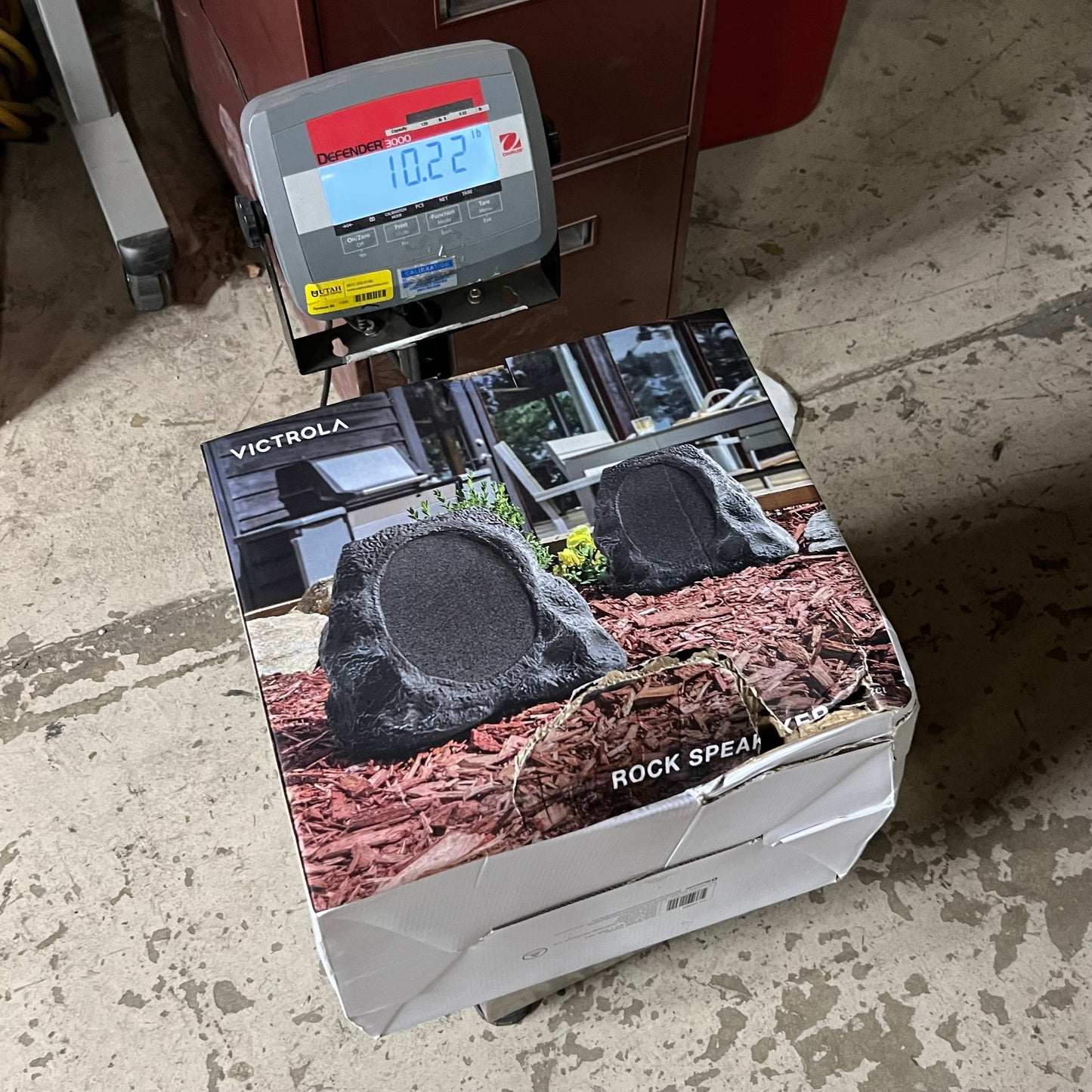 ZA@ VICTROLA Rock Speaker Connect VOS-600-GNT Sz 10”H x 9.5”W (New Other, Distressed Box)