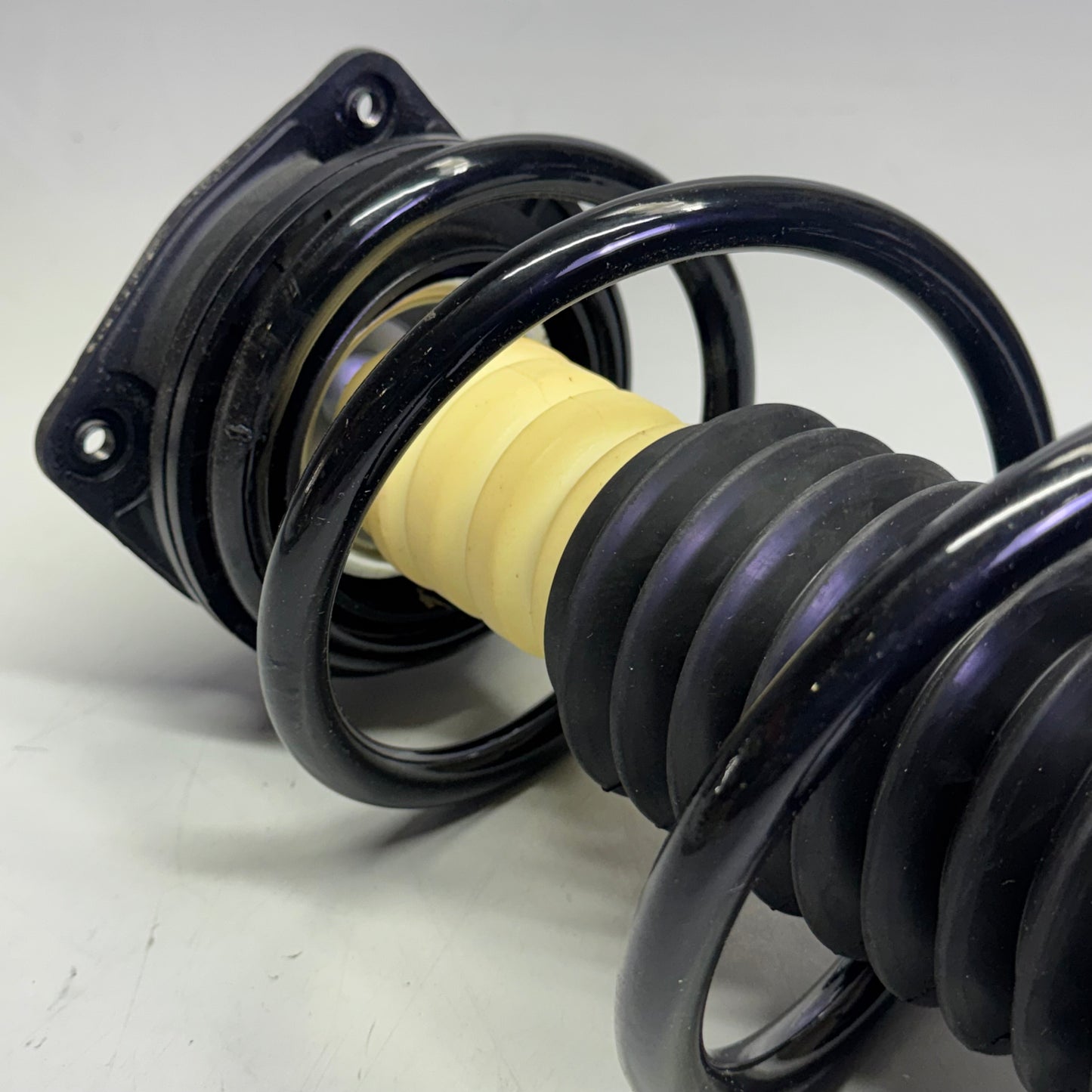 A-PREMIUM (2 PACK) Struct Coil Spring Assembly 7922151R/7922162L (New Other, Distressed Box)