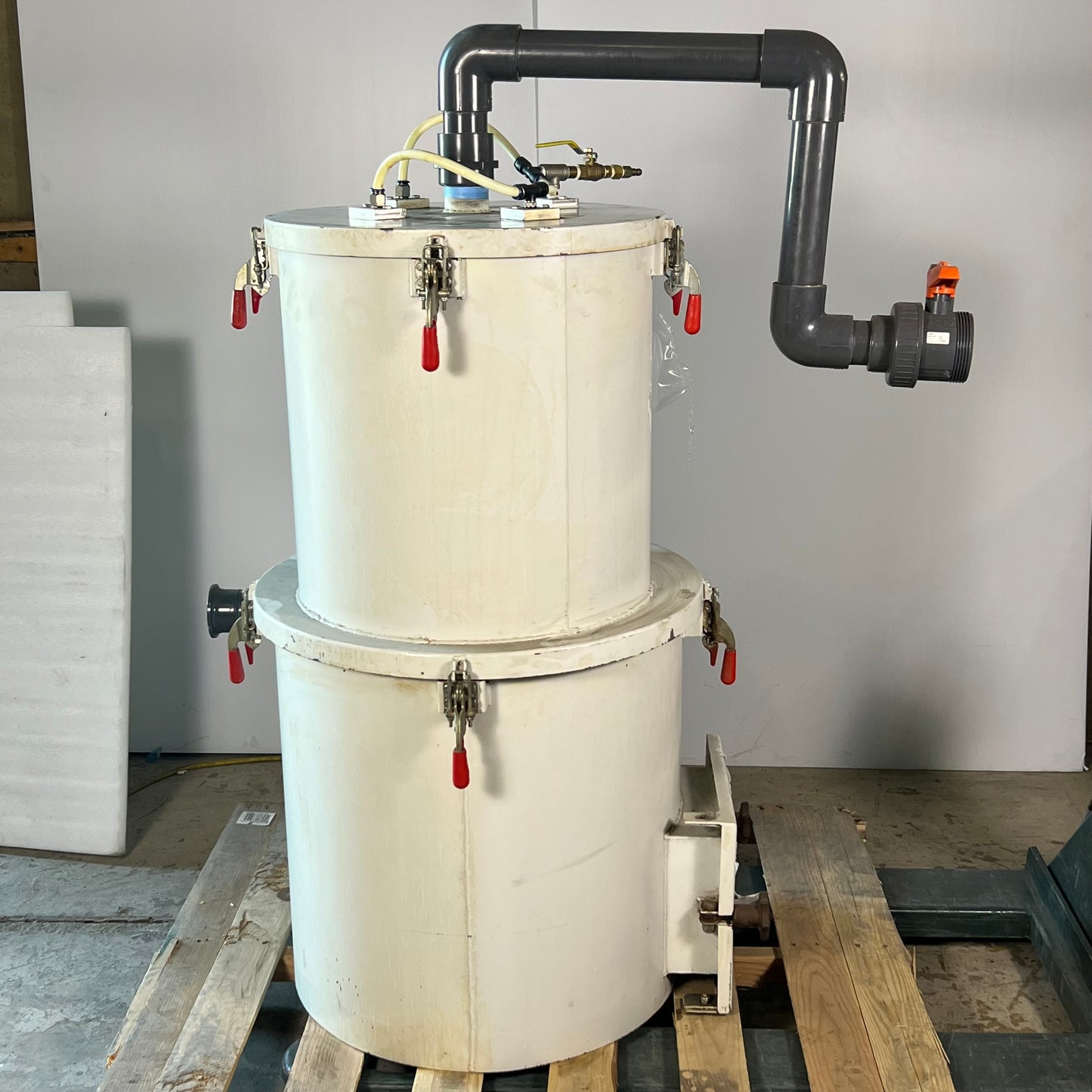 Air Compressor Sz 55" H x 21.5" D, White (New Other)