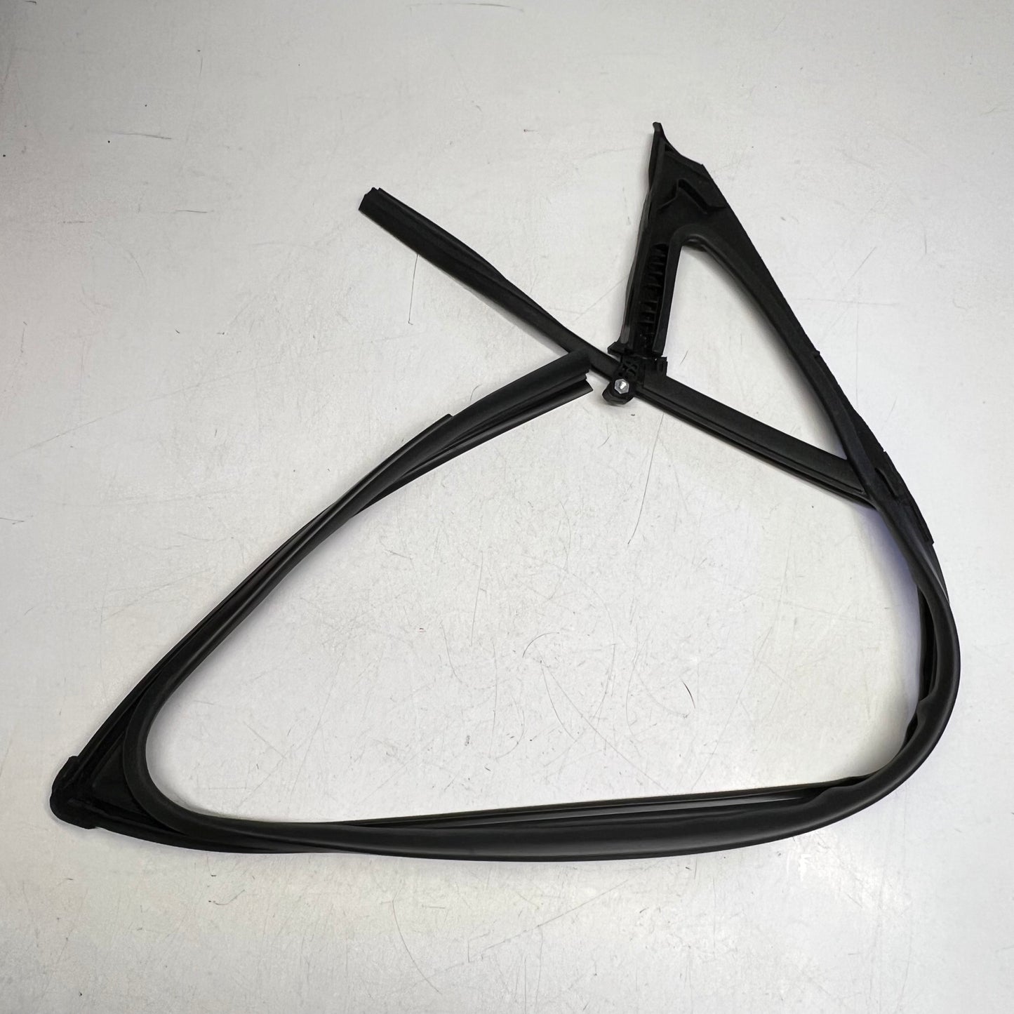 KIA Genuine Oem Run Front Driver Wdo 2021-2024 Kia K5 Black 2531L3000