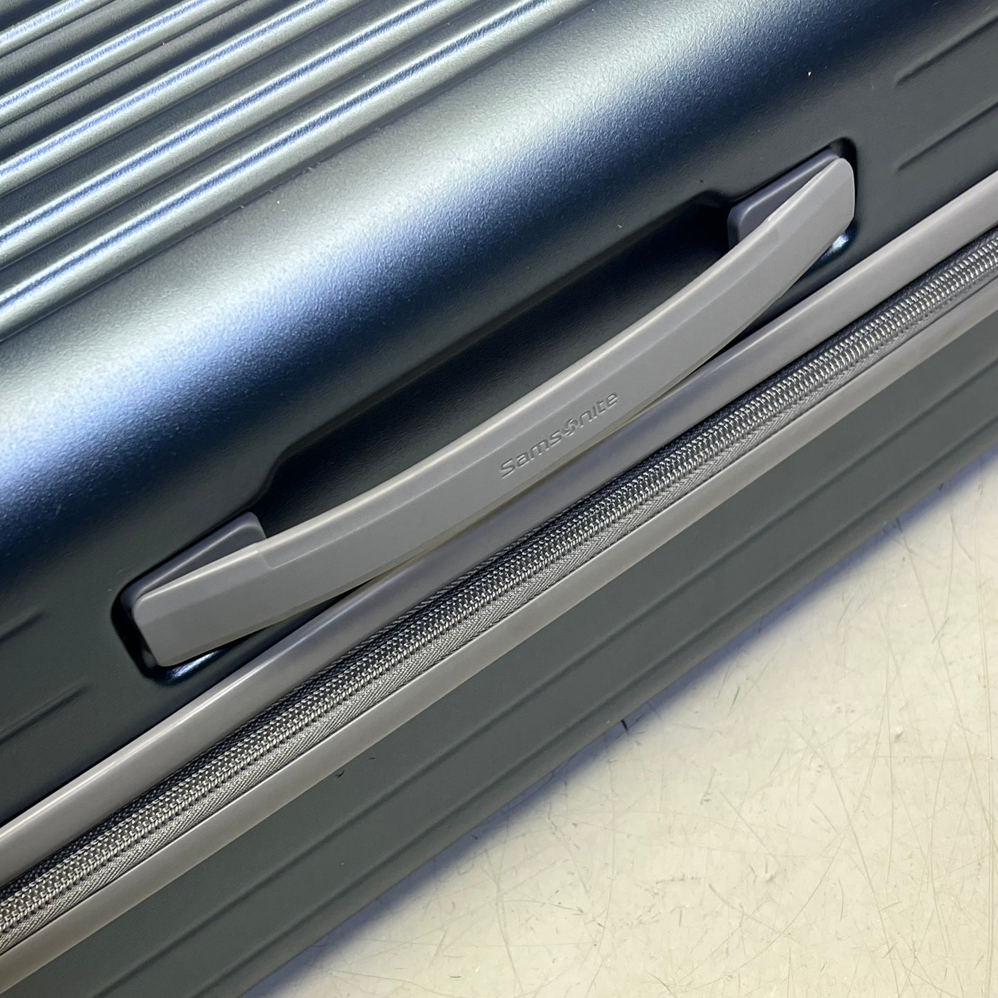 SAMSONITE Opto 3 Carry Suitcase 360° Spinner Wheels 19" X 13"x9" Frost Teal