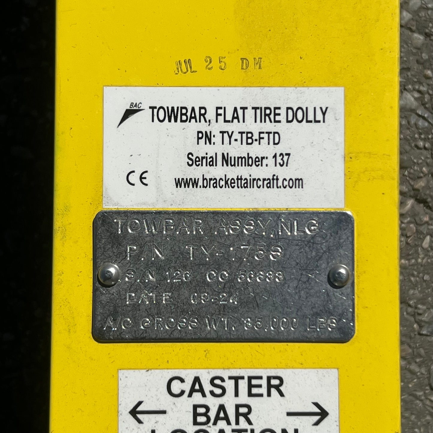 BRACKETT Yellow Guard Rail W/hook 130"H x 4"W x 4"L, TY-TB-FTD