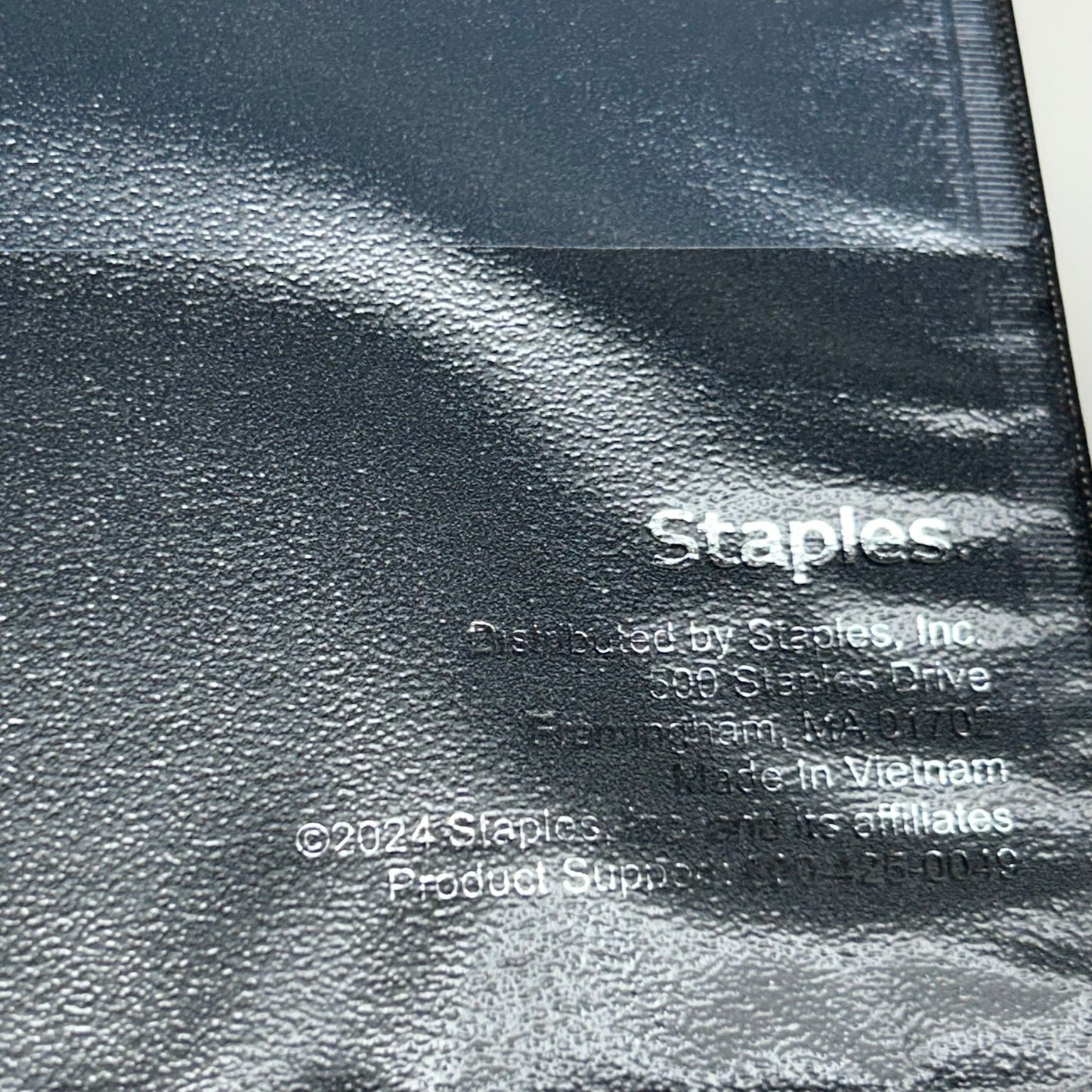 STAPLES (3 Pack) Heavy Duty 3-Ring Binder W/ 4 Pockets 11"x10.5"x1" Black ST56231B