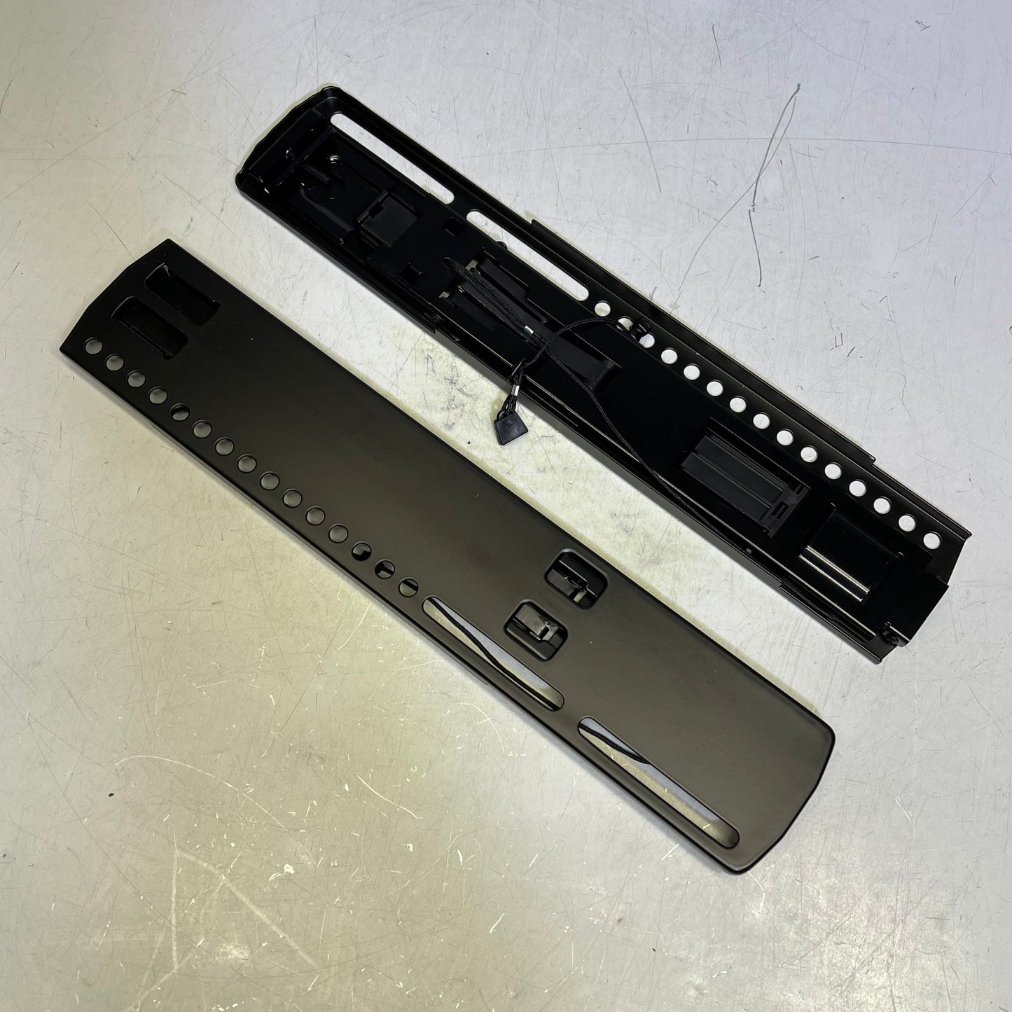 SANUS Ultra Slim Tilting Flat TV Mount 40"-85" 125 Load Capacity Black VLT16-B1