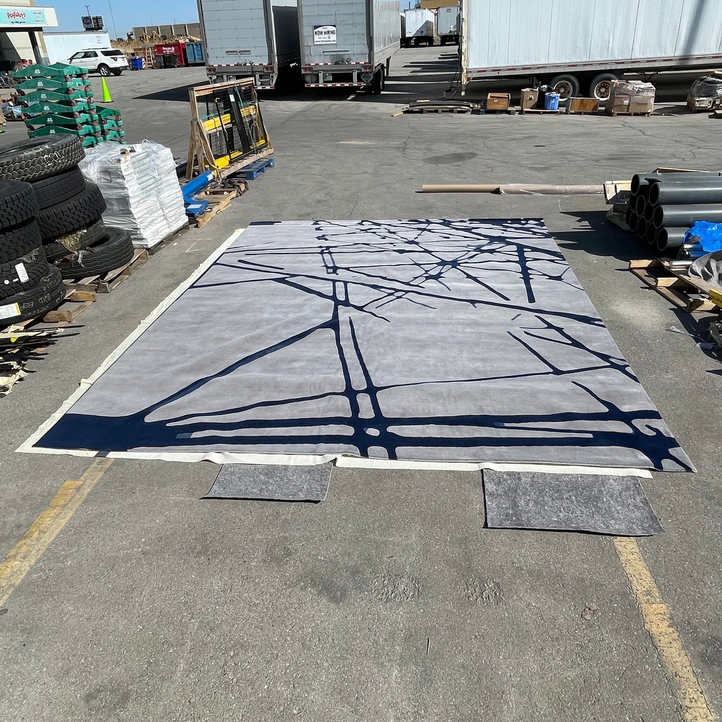 THE RUG COMPANY Bridge Modern Hand Woven Tibetan Wool Rug Roll 16’ x 12' Grey/Blue