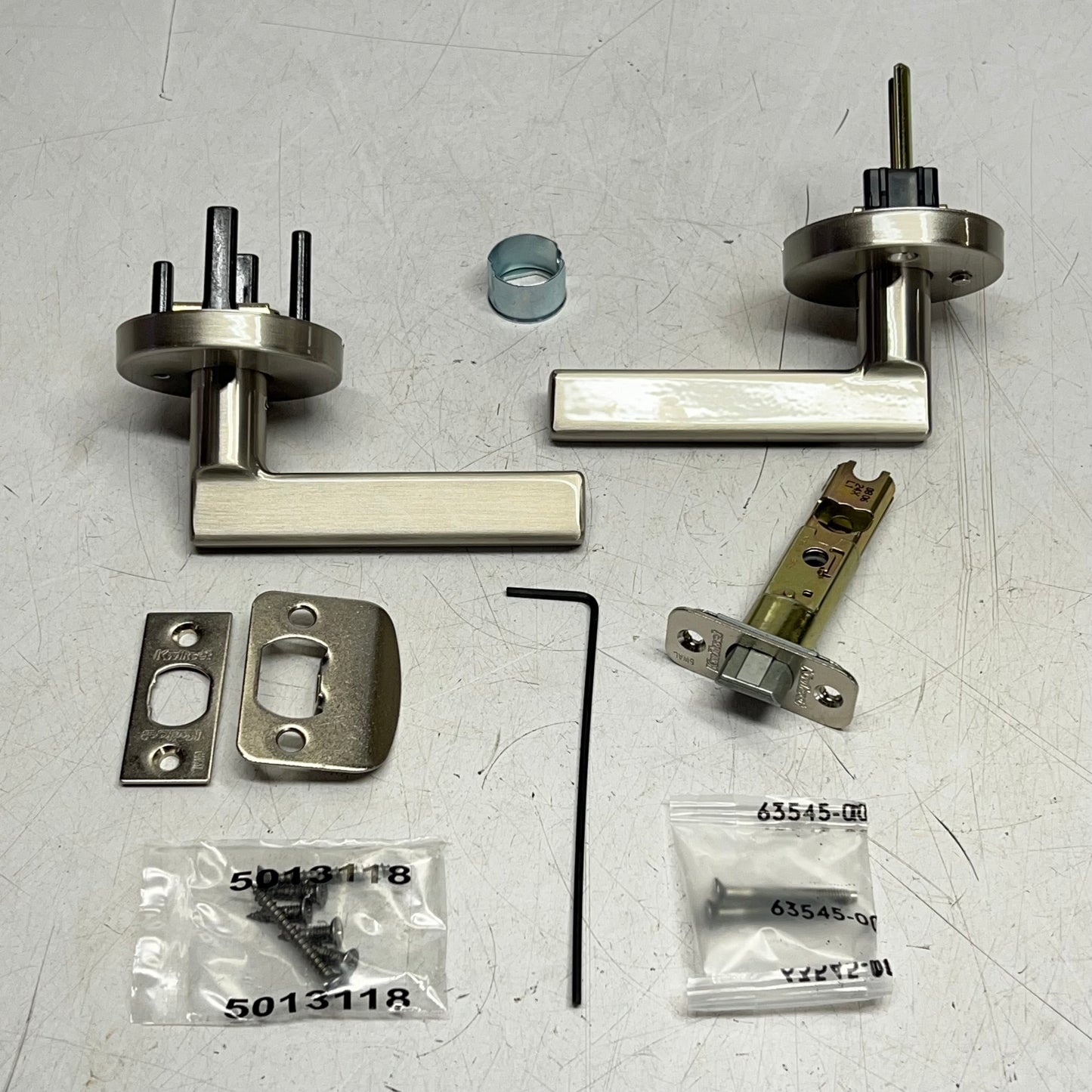 KWIKSET Halifax Privacy Bed/bath Handle Door Levers Satin Nickel 97300-970