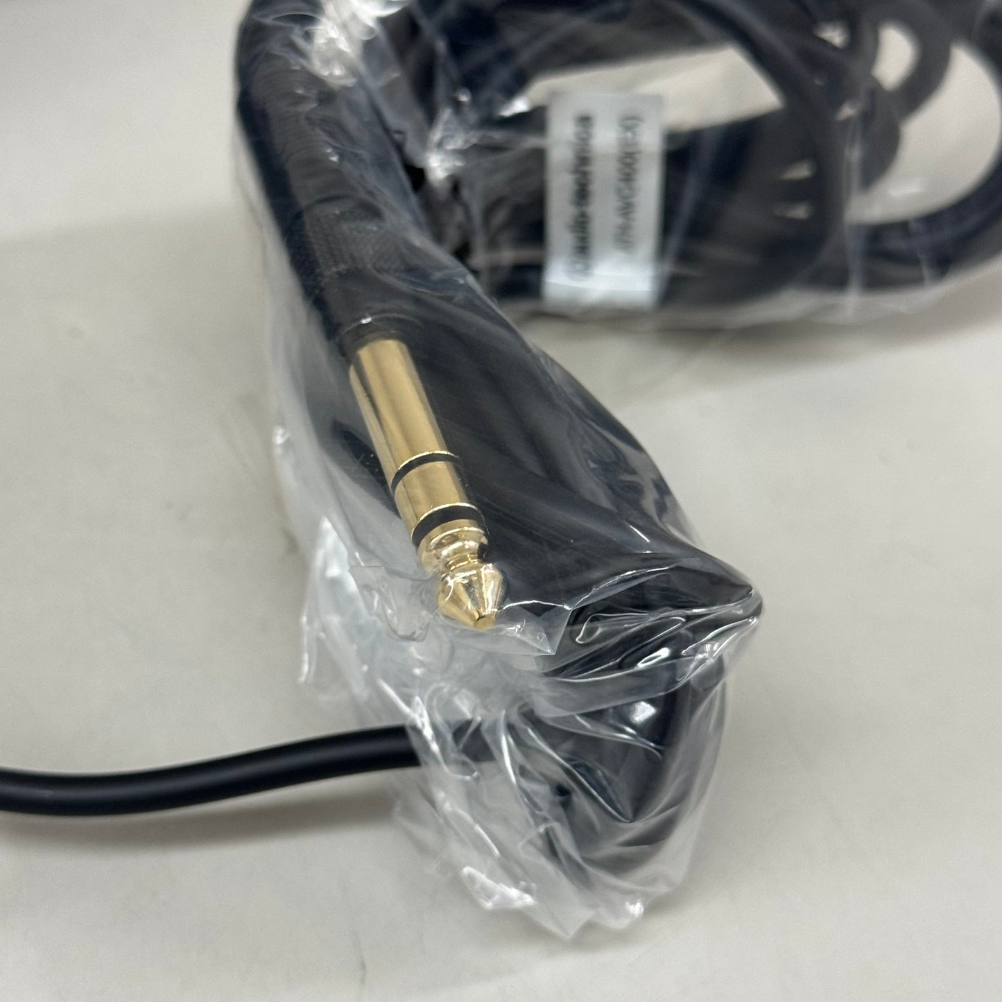 ZA@ AUDIO-TECHNICA Closed-back Stereo Over Ear Cabled Headphones Black ATH-AVC400