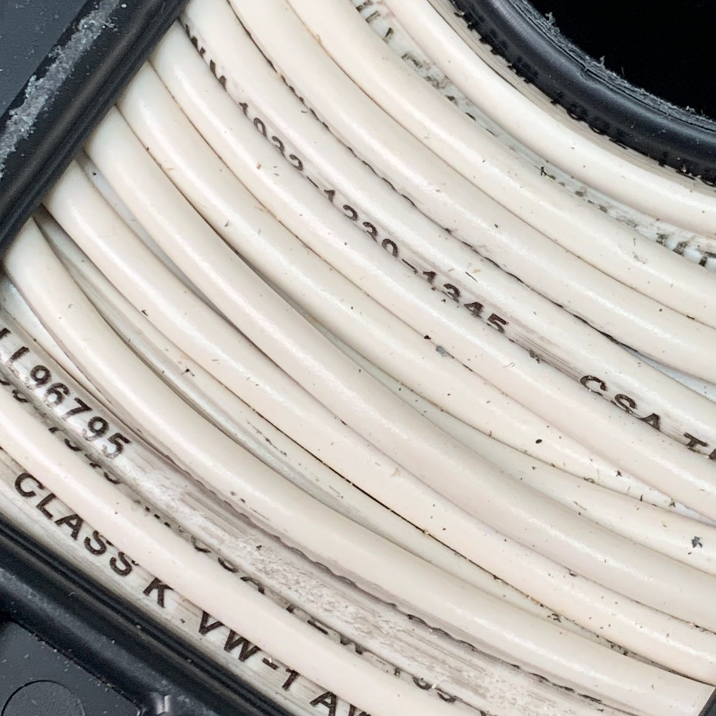 AWM Style 1032 500 FT 16 AWG Appliance Wire 26 Strand White 16MT21 (New)