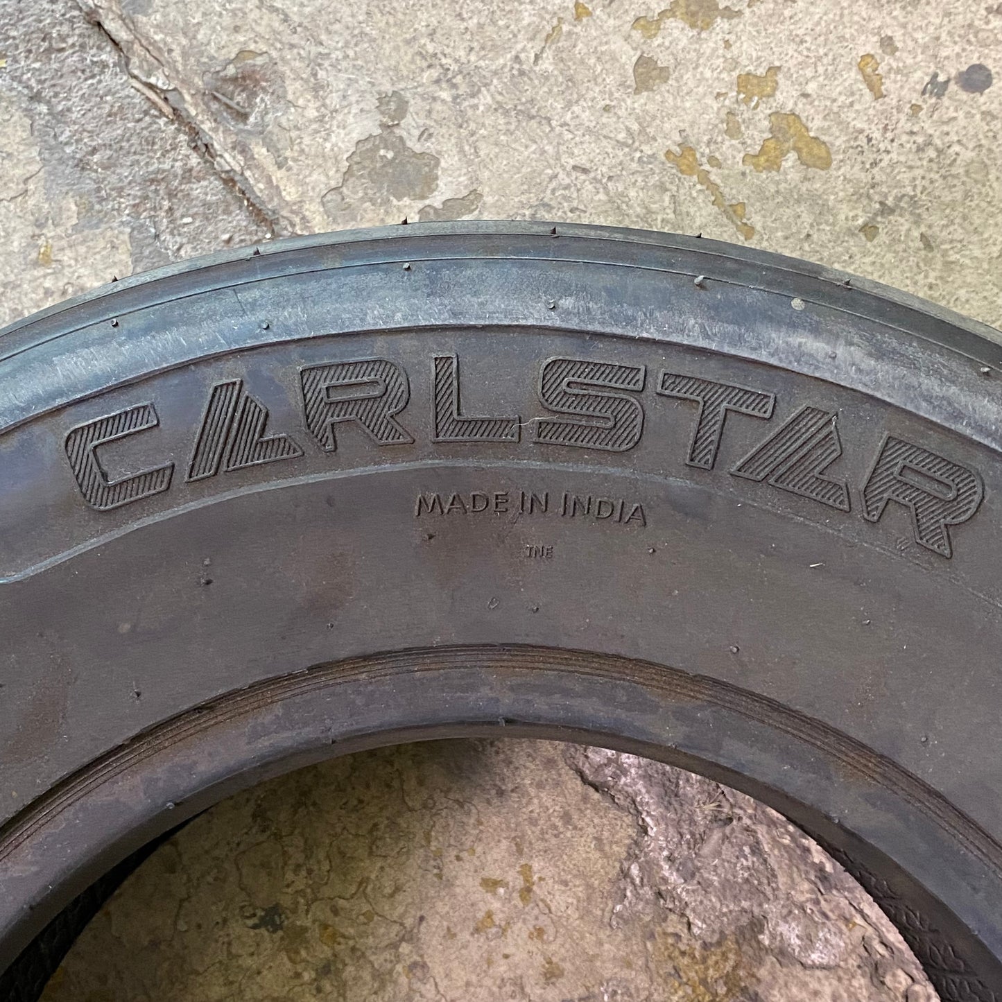 CARLSTAR Tire DOT 52202321 9.5L-15SL Black 6X17713
