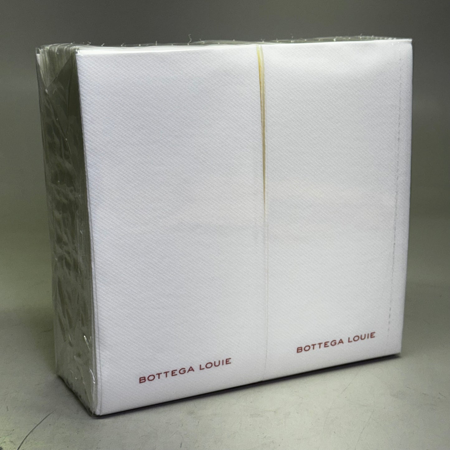 ZA@ BOTTEGA LOUIE (2000 Pcs) Napkins Made of White Airlaid Sz 12" x 12" (New)
