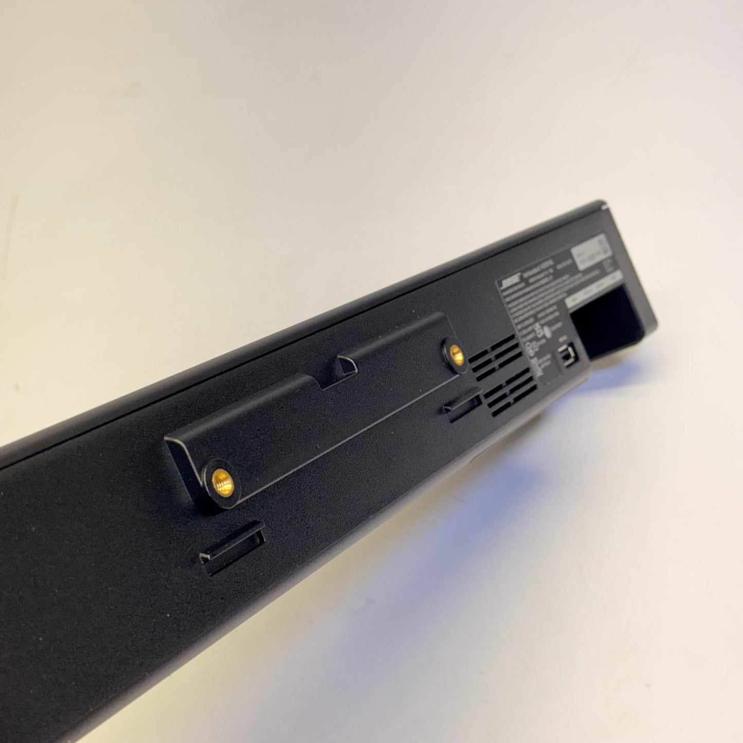 ZA@ BOSE Solo Soundbar Series II W/remote, Power Cord, Wall Bracket Black (AS-IS)