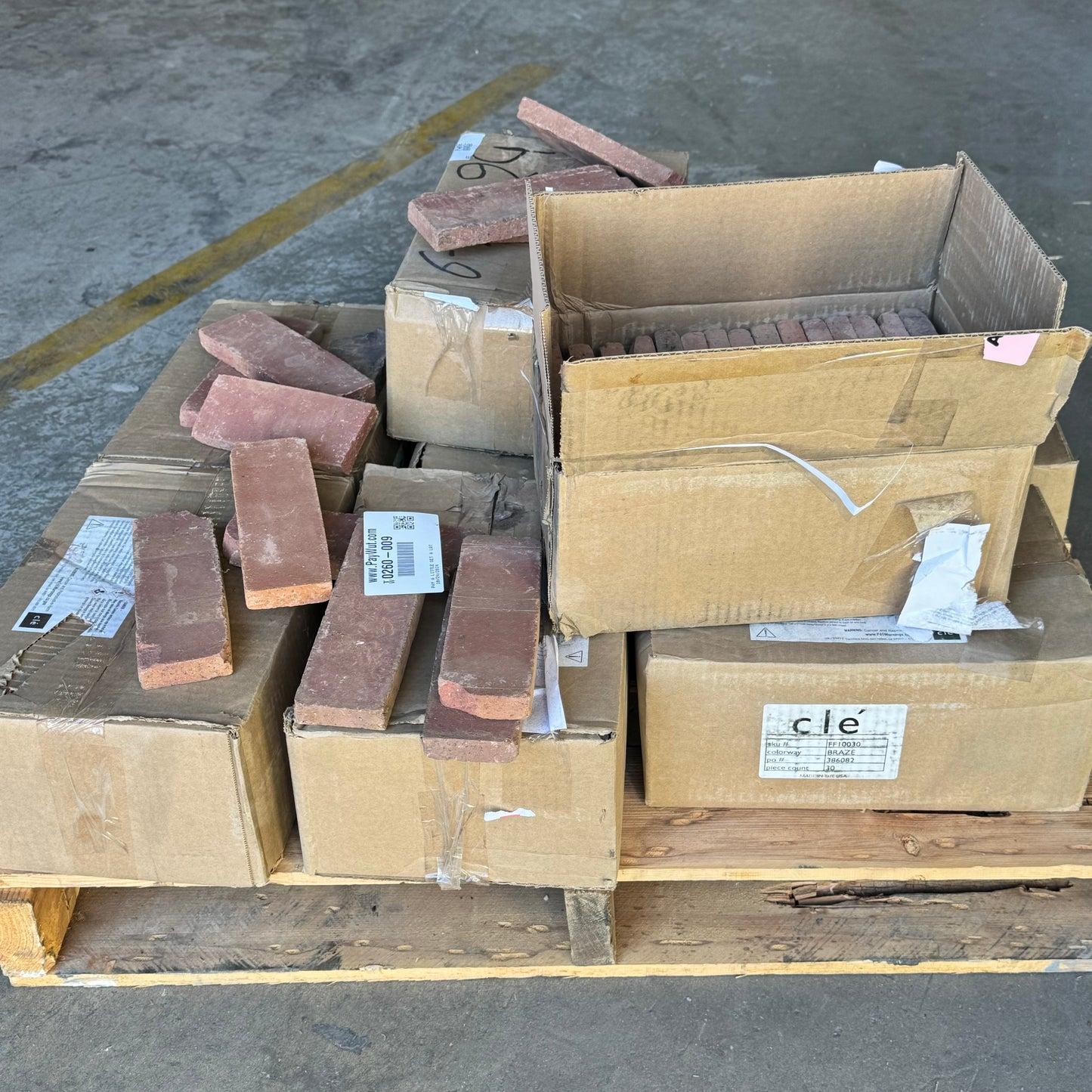 Za@ Pallet of CLE Tile (8 Boxes of 30 Pcs)  FFI0030 Sz 8”Lx2.5”Wx0.8”H, Braze Color (New Other)