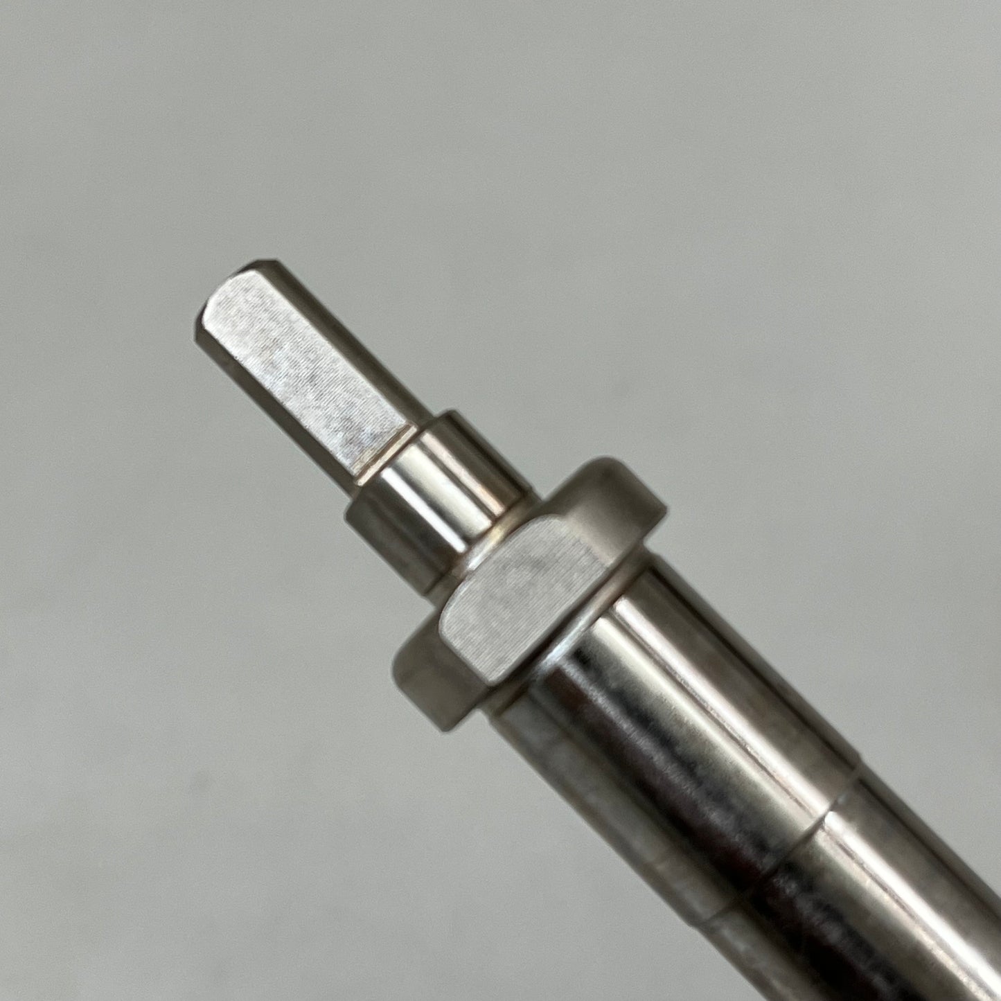 HONDA Water Pump Shaft CRF450R 2002-2008 Genuine OEM 19241-MEB-670