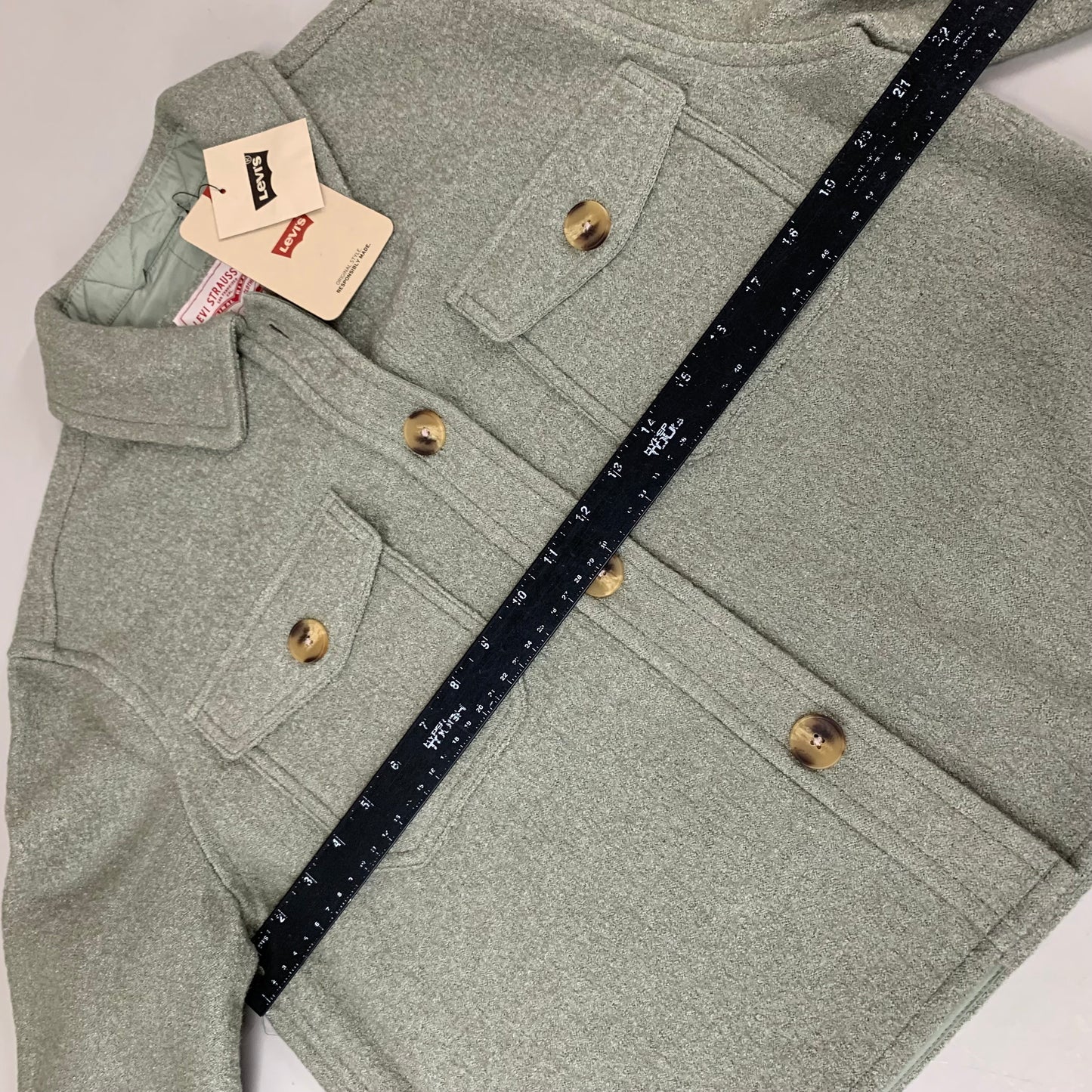 LEVI'S Front Button Cropped Jacket W/ Laydown Collar Women's Medium Tea Green 595450040