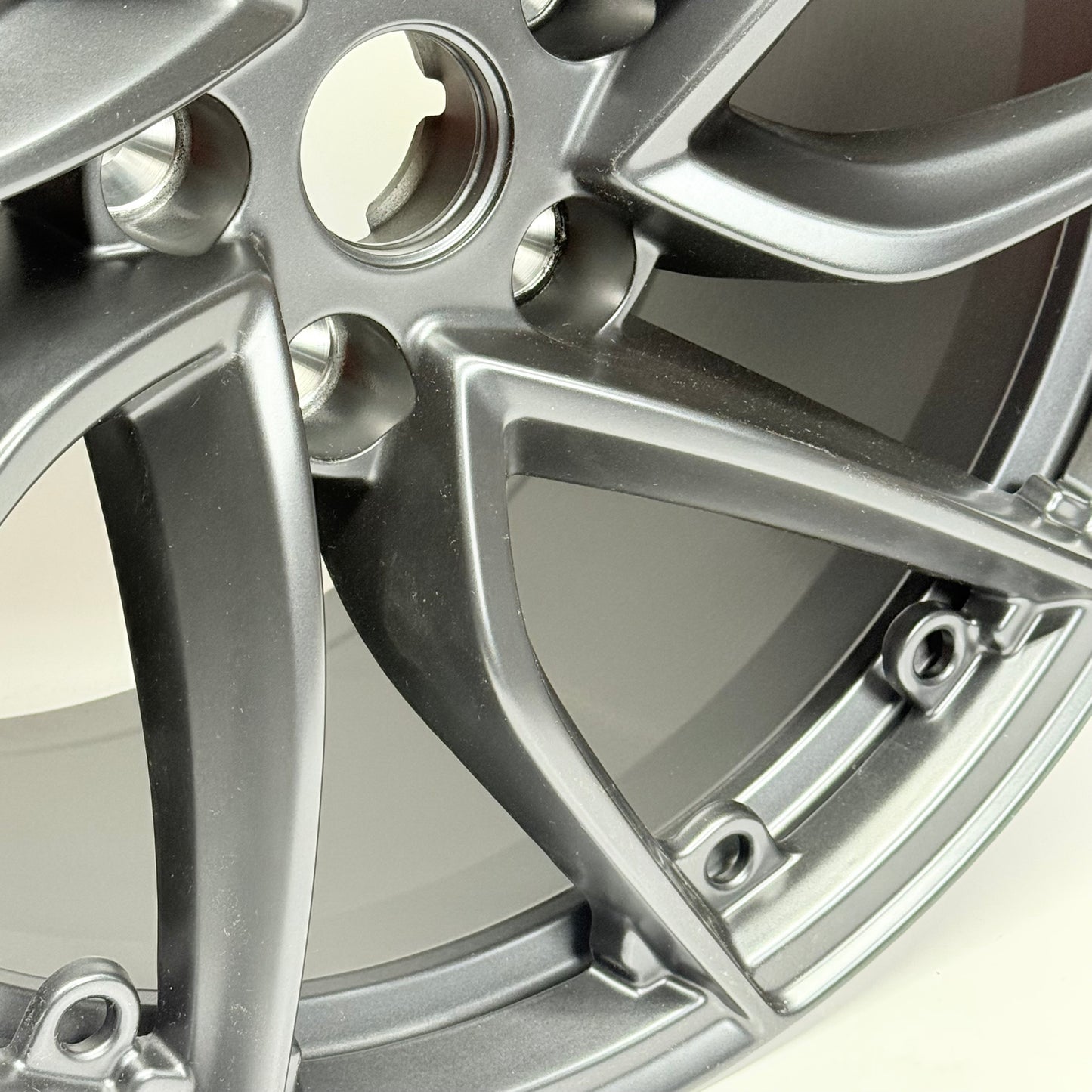 Wheel 19" X 10.5" ET45 Standard Satin Black 0812R-TS1-603J-ZB Offset 45mm