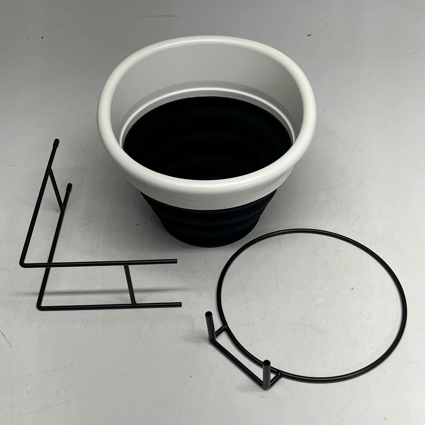 ZA@ BARF BUCKET Glow In The Dark & Collapsible  10" Dia X 8" Deep White/Black