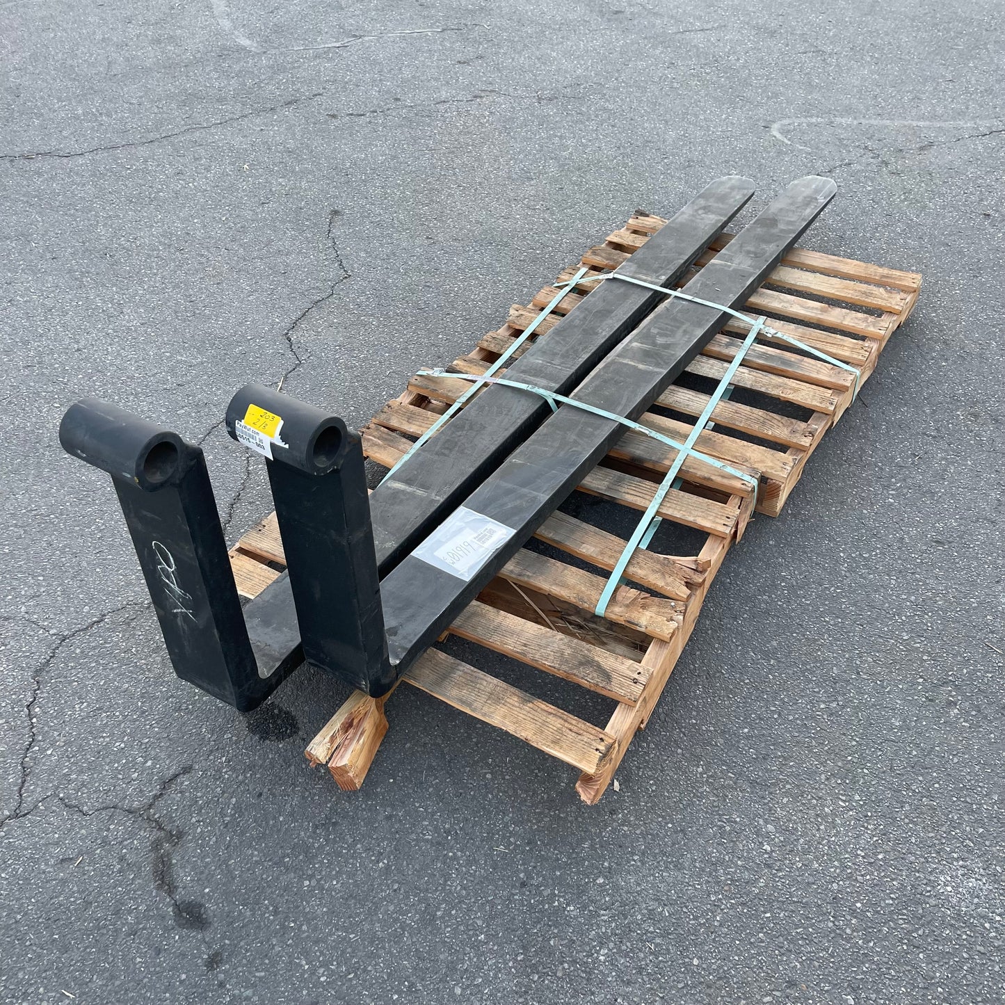 Z@ UNBRANDED Heavy-duty Forklift Forks 96”x6”x2.5”