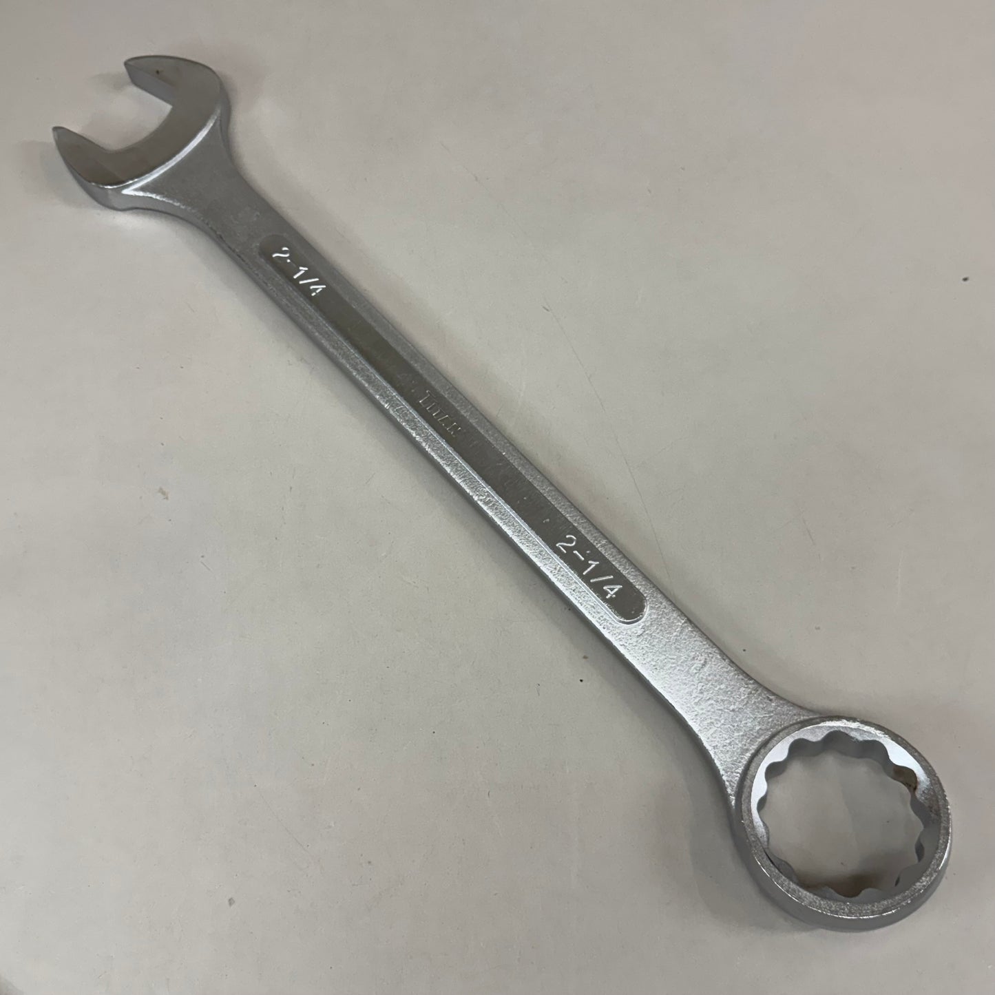 TITAN (4 Pieces) Jumbo SAE Combination Wrench Set 2-1/8" to 2-1/2" 17291