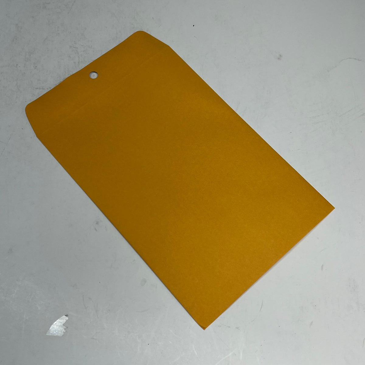ZA@ UNIVERSAL (100 PACK) Kraft Brown Clasp Envelope #75 Square Flap 7.5 x 10.5 Brown UNV35262