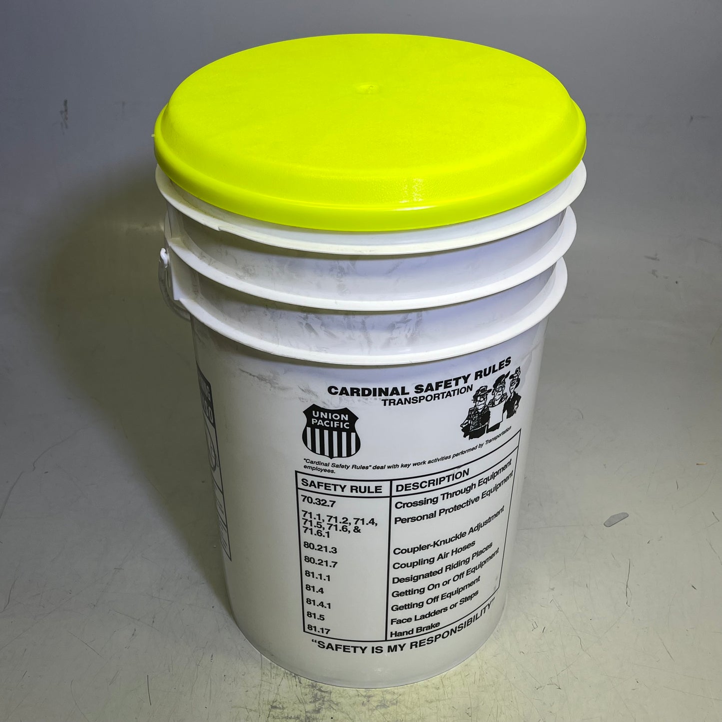 ZA@ UNION PACIFIC RAILROAD Ice Bucket Foam Lining & Lid W/ Plastic Lid Layer 6 Gal White/Black/Yellow