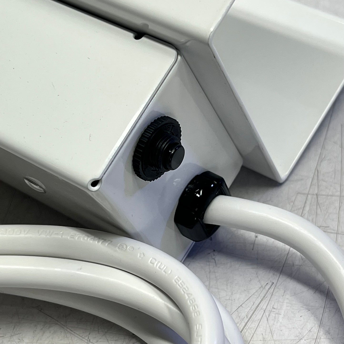 BRANCH In-Desk Power Outlets & Usb Powder Coated Steel  120V  13-11-00-00