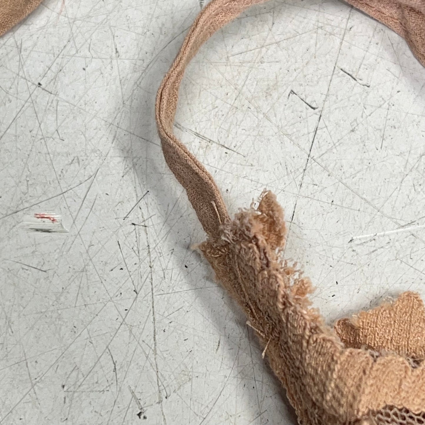 ZA@ FREE PEOPLE Fiona Lace Trim Slip Dress Women's Sz S Blush Sand 102276042 (As-Is, Small Snag on Straps)
