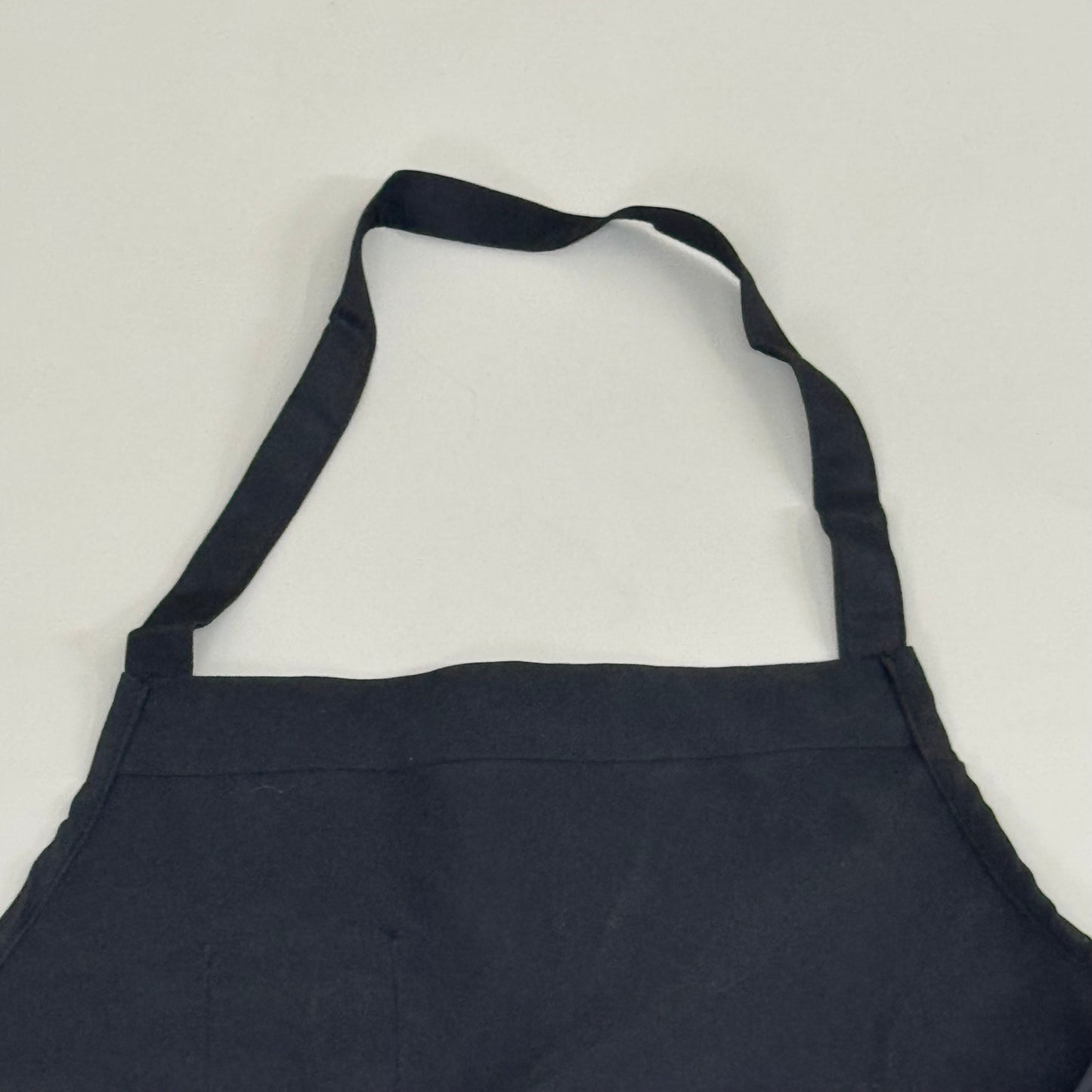 ZA@ Chef Apron (24 PACK) 3 Pockets, Tubular Tie 100% Polyester Sz OSFM Black AASBLK-3P(AS-IS, a few have minor sun damage) (Qty: 160, 4.5 lbs each)