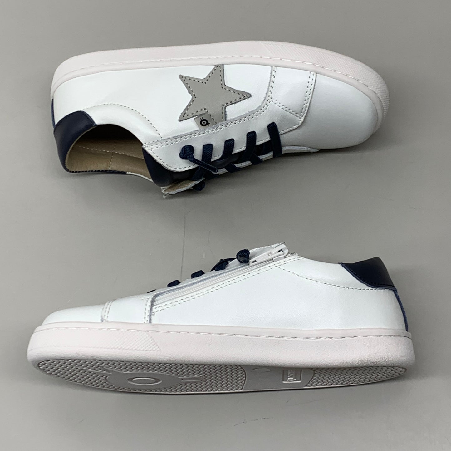 OLD SOLES Comet Runner Sneakers Kid’s Sz 10 EU 27 Snow/Navy/Gris #6149