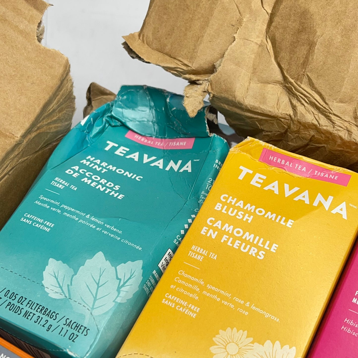 ZA@ STARBUCKS Teavana (16 PACK) 8 Kinds of Assorted Black & Herbal Teas (24 -1.3g bags per Box) BB 03/27 (Damaged)