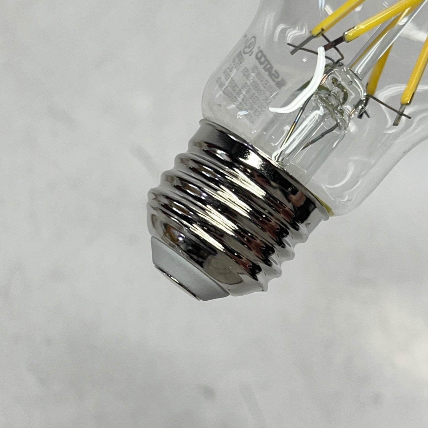 SATCO (6 PACK) Household Lamp Bulb 8W E26 Base A19 120V CRI 90 Daylight S12418