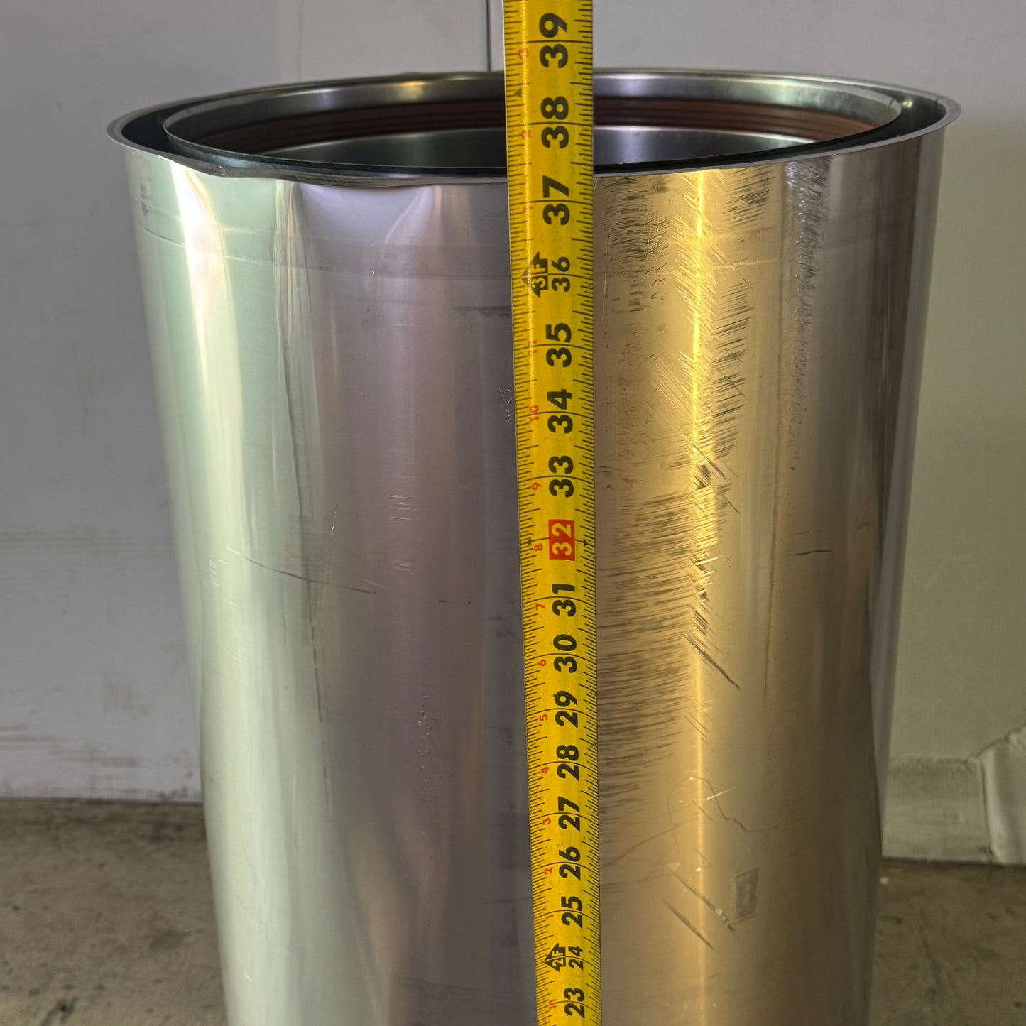 FLEXMASTER CANADA LTD Z-Vent Double Wall Pipe Sz 16" x 36"L 2SVDP1603V (New Other, Distressed Box)