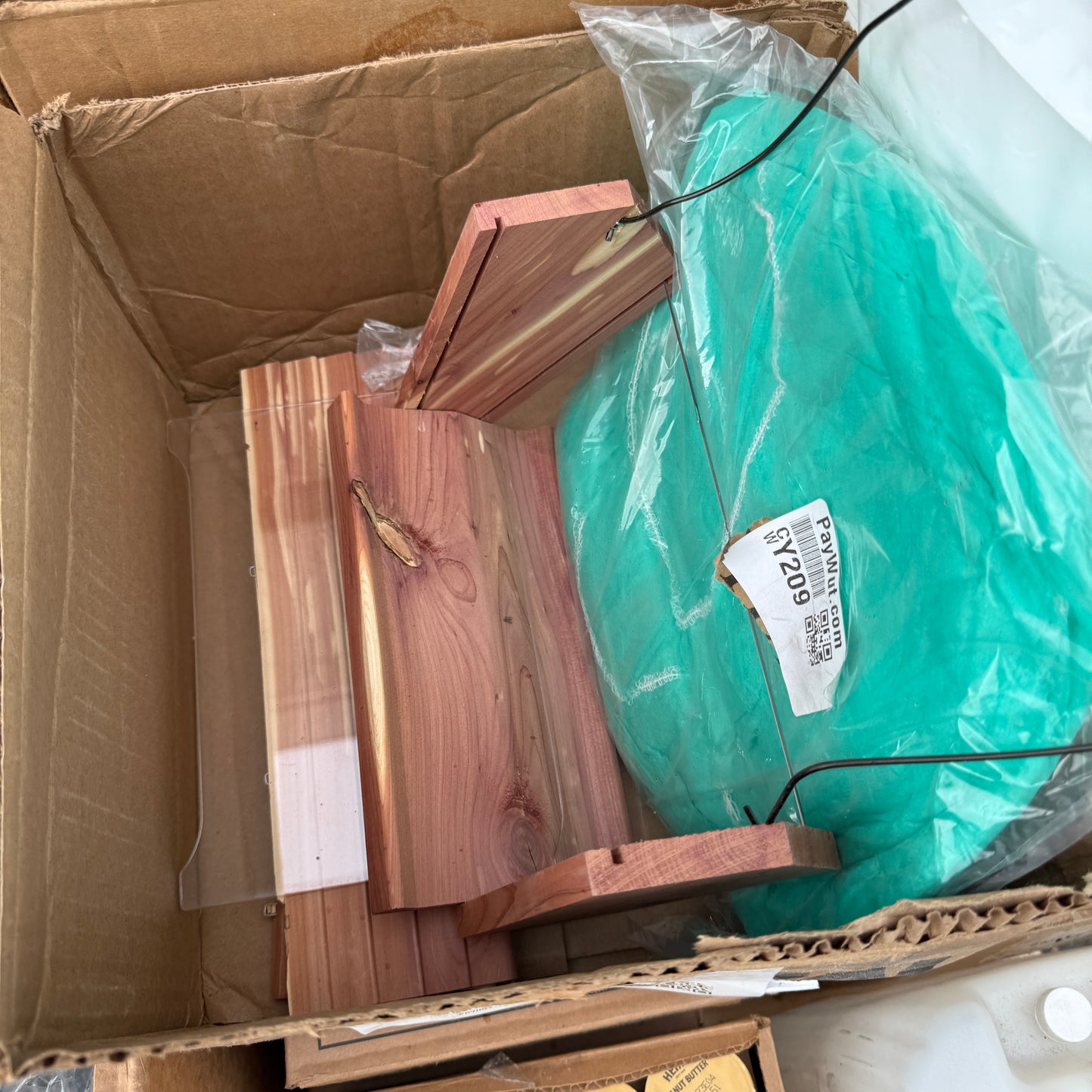 ZA@ Pallet of Large Fabric Roll, Dental Tips, Jug, USB Cables, Peanut Butter,TAKIS, & BOOST (all past Date) (AS-IS)