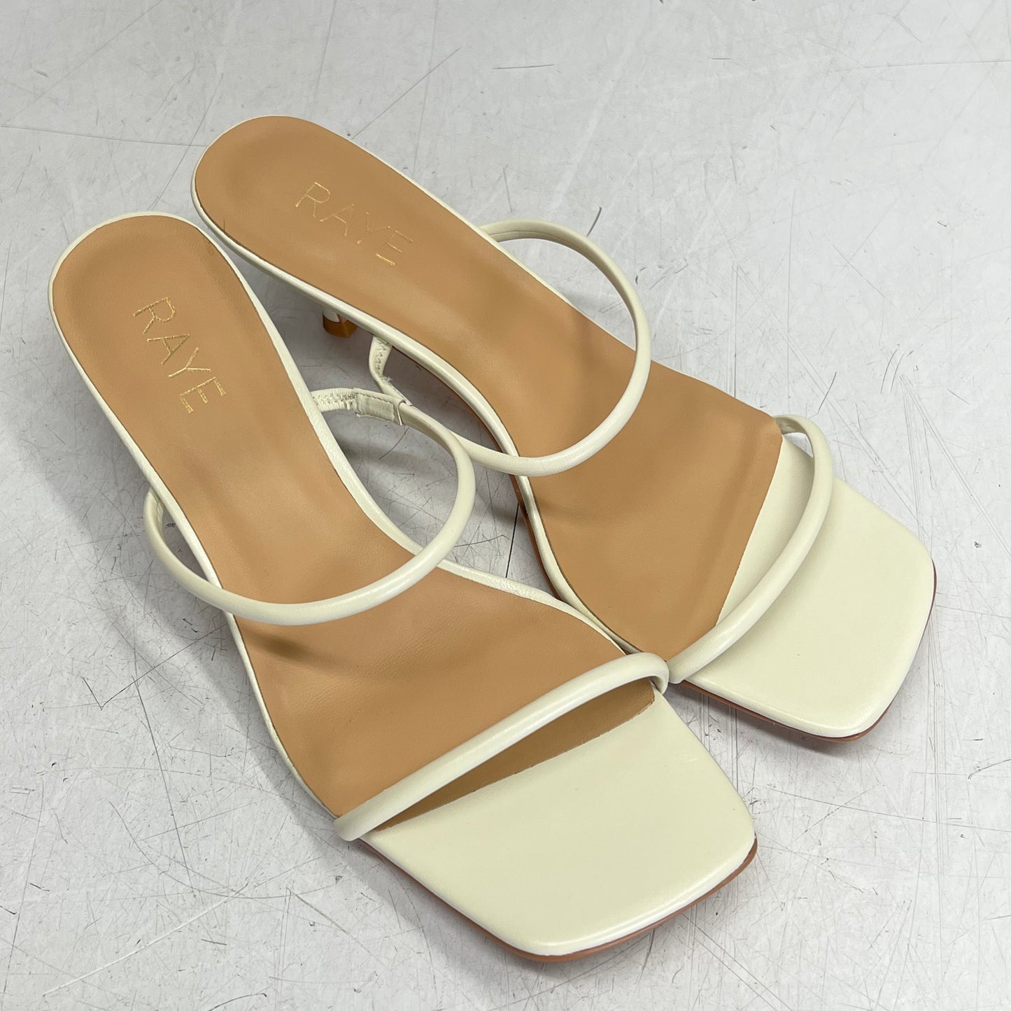RAYE Rene Sandal Leather Slip-on Kitten Heel Women's Sz 9 Crème (As-Is)