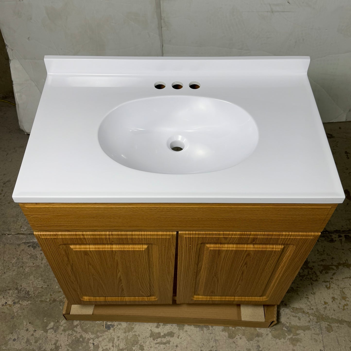 ZENNA HOME Vanity & Sink Top Sz 30” L x 18” W x 33” H RBC30KK/VA50175F