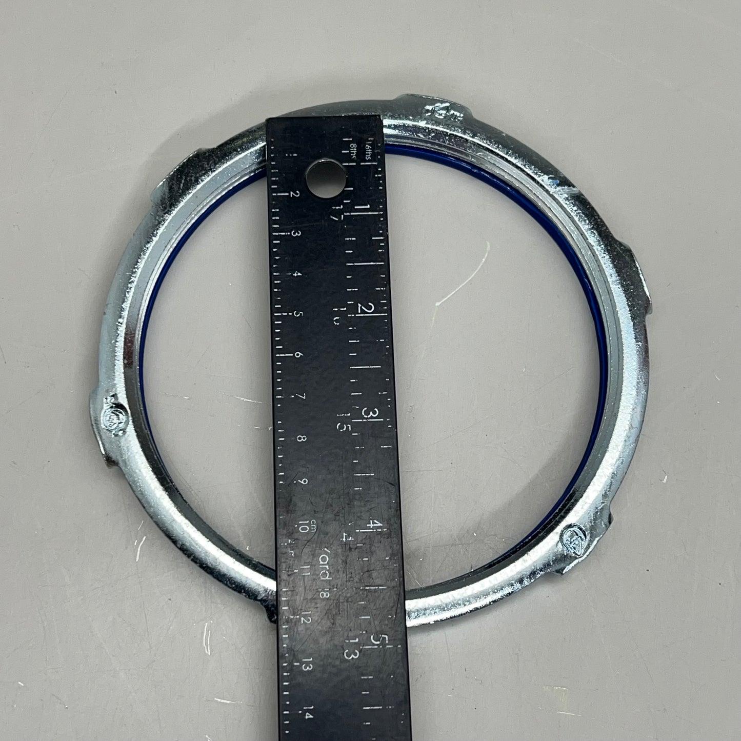 EATON Conduit Sealing Locknut "Liquid Tight" Malleable Iron Zinc Plated 4" SL10