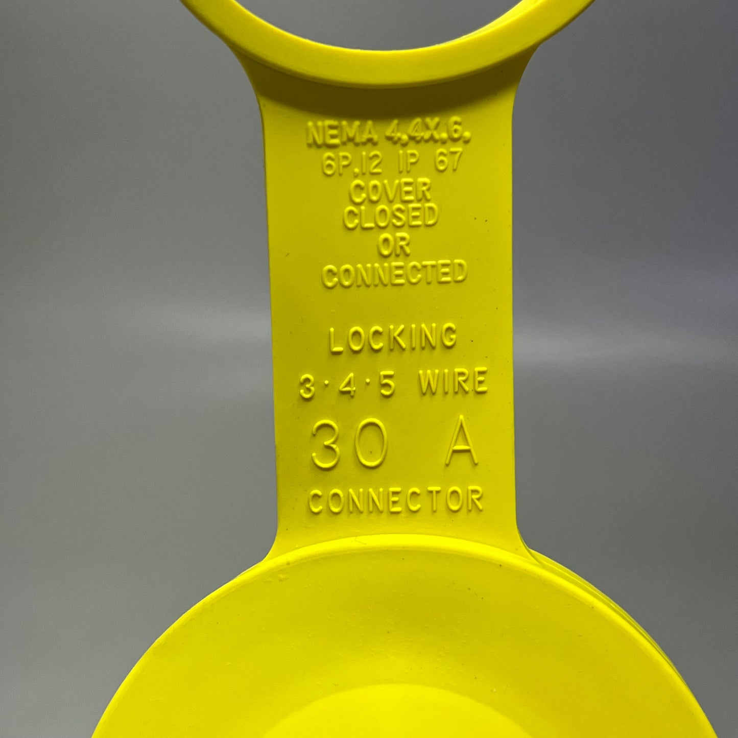 LEVITON Industrial Grade Wet Guard Connector 30 Amp, 250 Volt Yellow 162-29W48