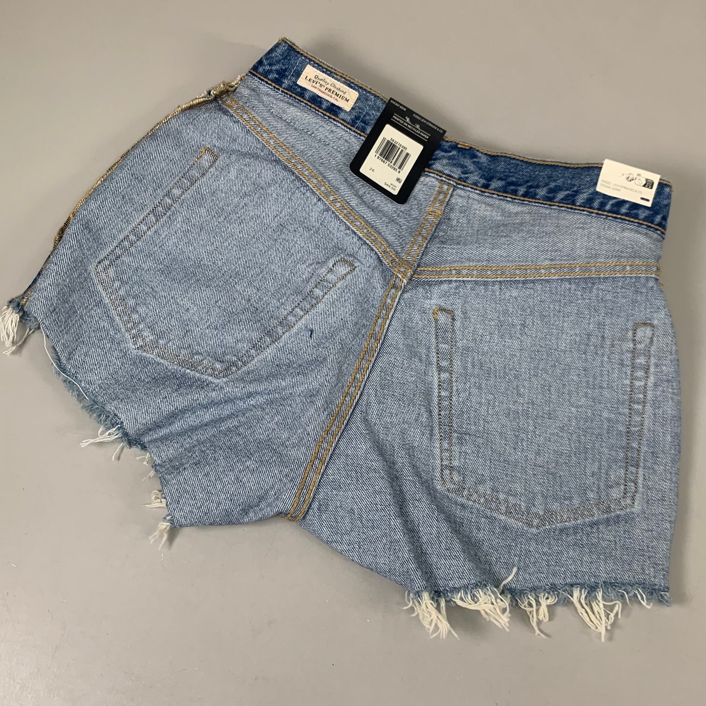 LEVIS 501 Original Fit High Rise Shorts Medium Wash Women's Sz 26 Mega Vibe Blue