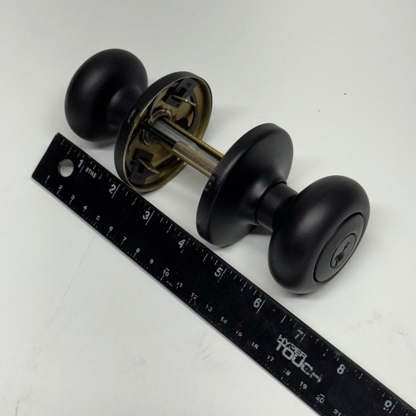 KWIKSET Cove Entry Door Knob with Key, Matte Black Matte Black 400CV 514 - 94002-950
