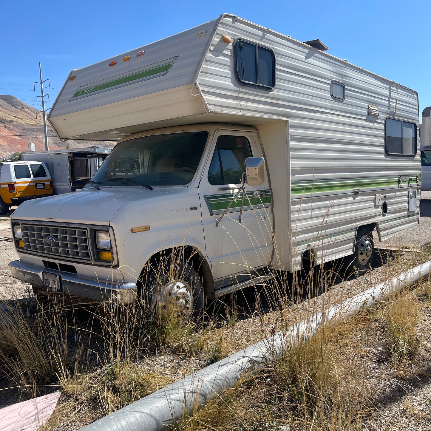 1988 FORD Ecoline 350 ELITE RV / Camper (Starts, Runs, AS-IS)